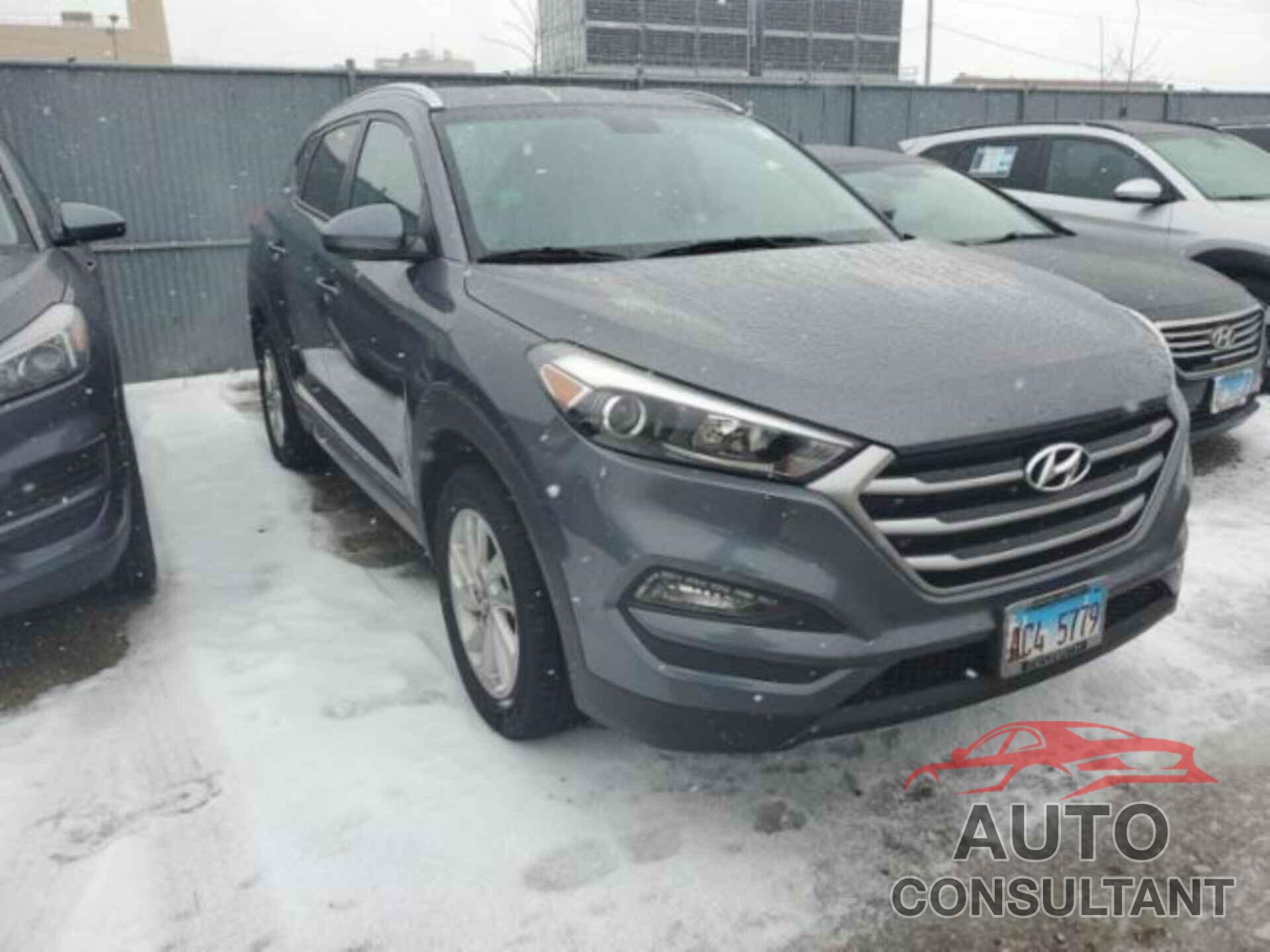 HYUNDAI TUCSON 2017 - KM8J3CA47HU318454