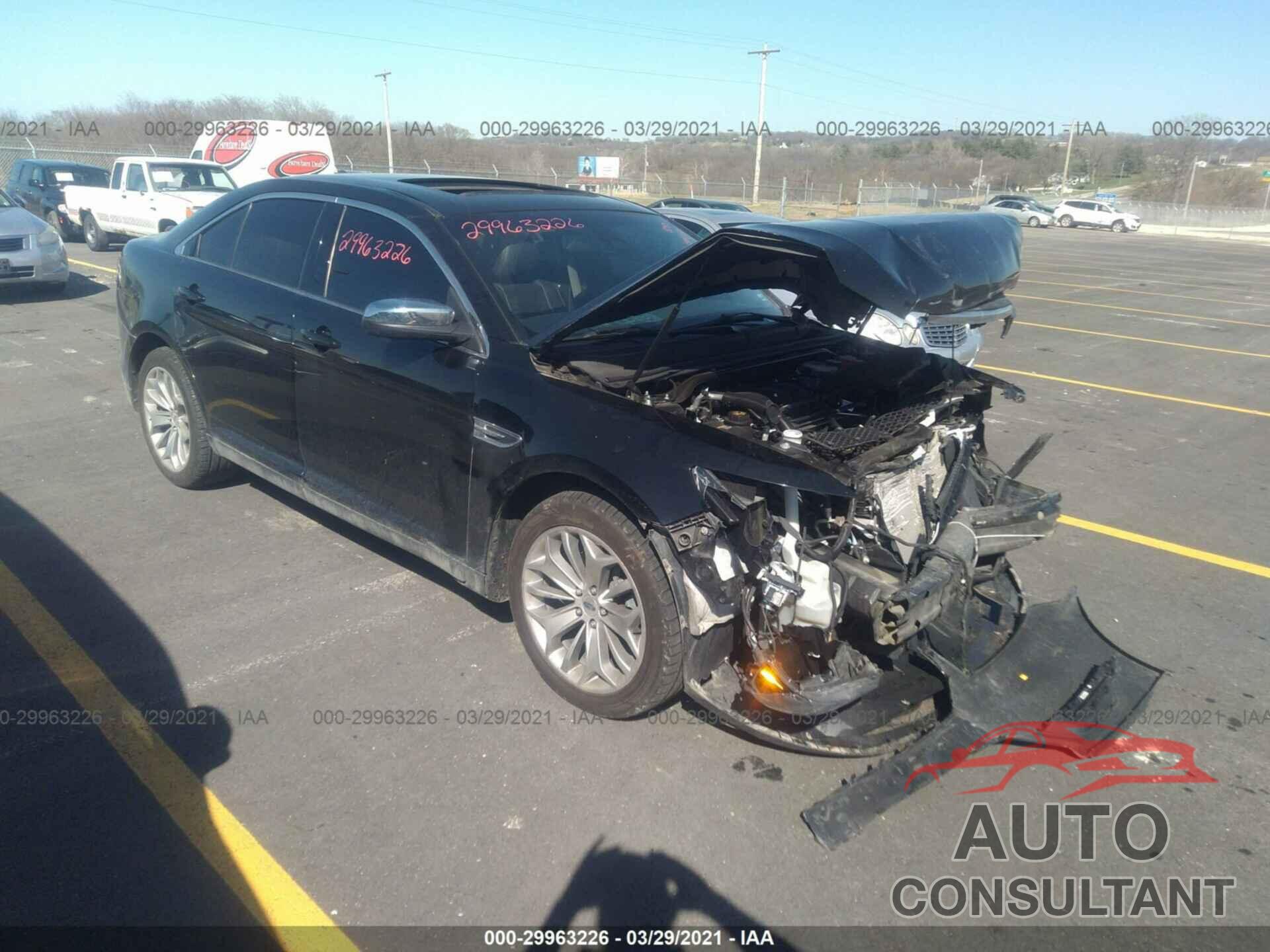 FORD TAURUS 2018 - 1FAHP2F81JG127443