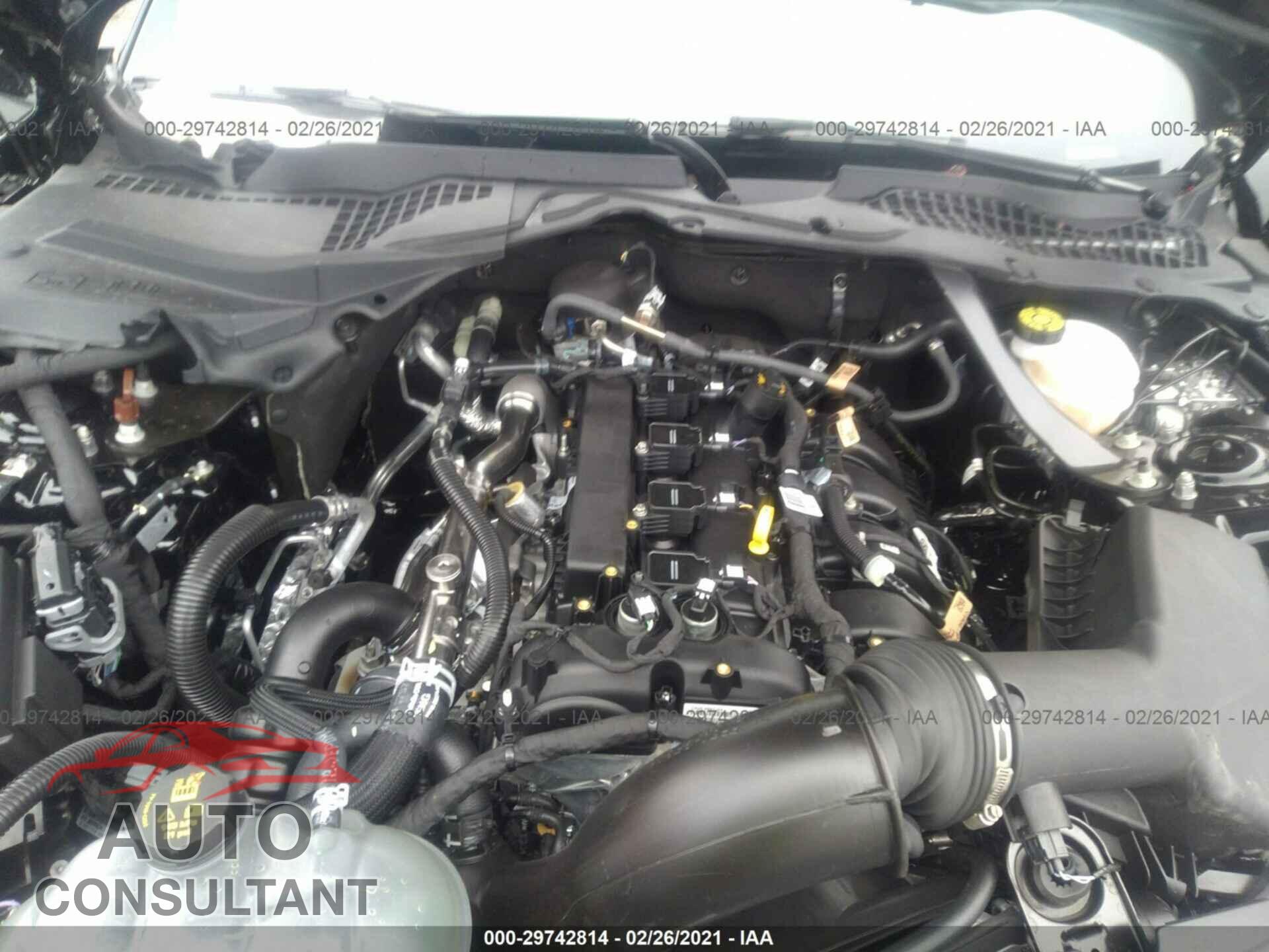 FORD MUSTANG 2021 - 1FATP8UH1M5101778