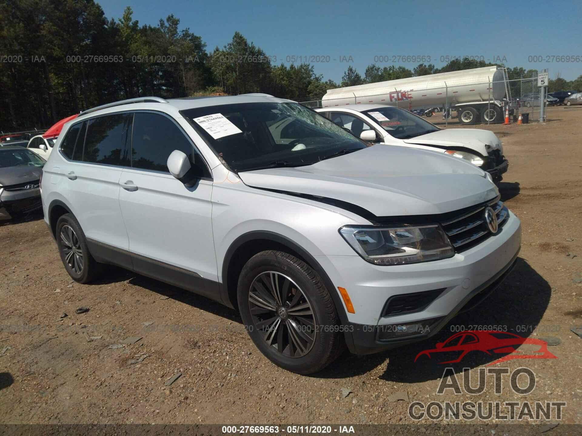 VOLKSWAGEN TIGUAN 2018 - 3VV3B7AX6JM046752