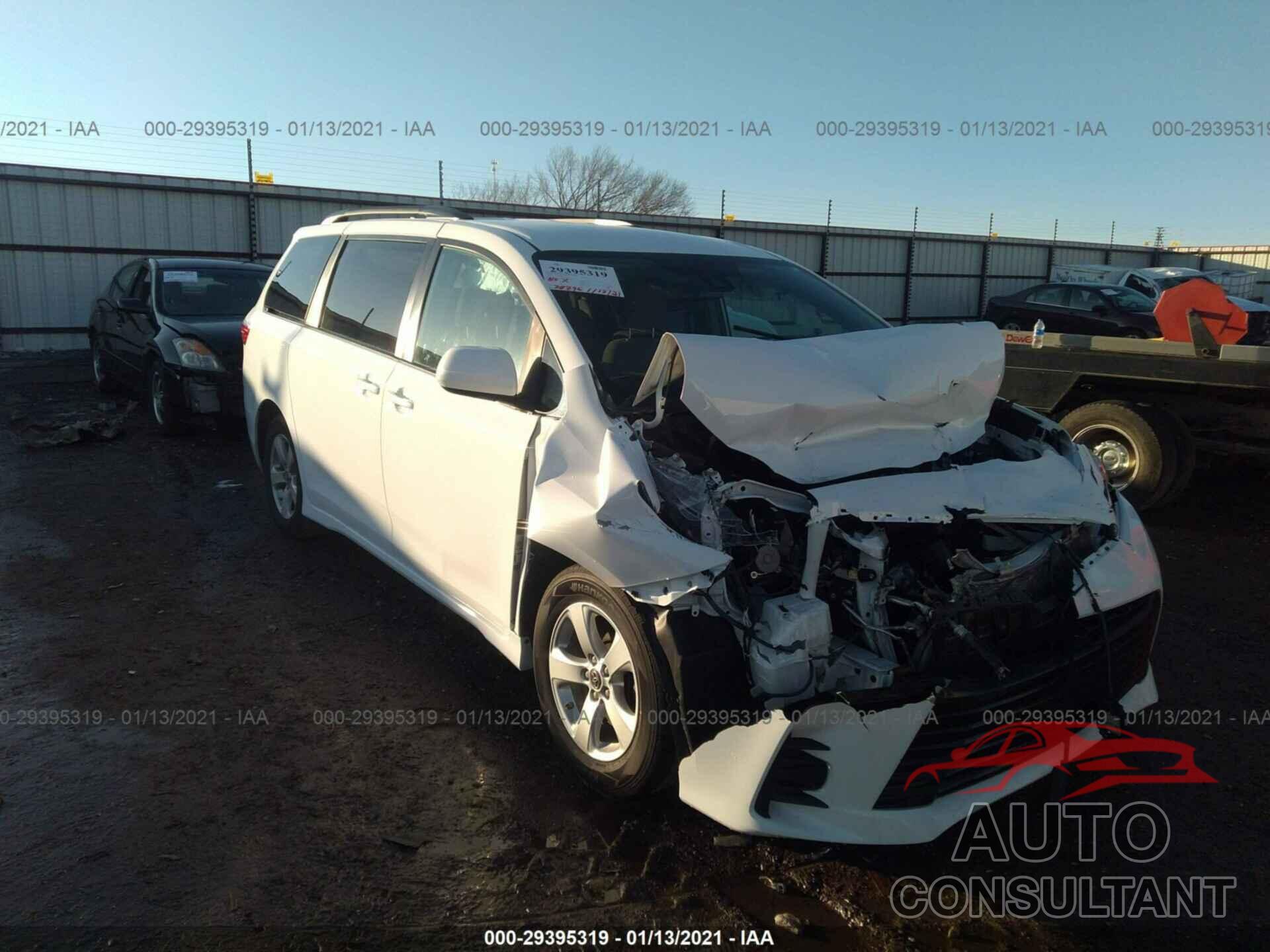 TOYOTA SIENNA 2019 - 5TDKZ3DC5KS013878