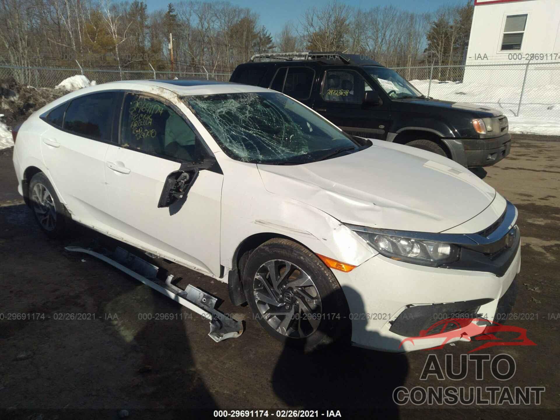 HONDA CIVIC SEDAN 2018 - 19XFC2F76JE038570