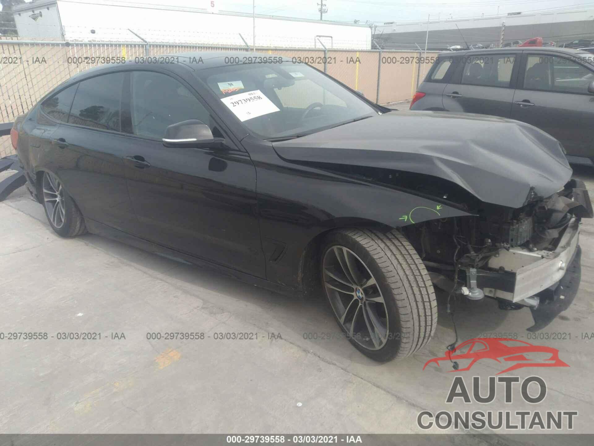 BMW 3 SERIES 2017 - WBA8Z9C5XHG453319
