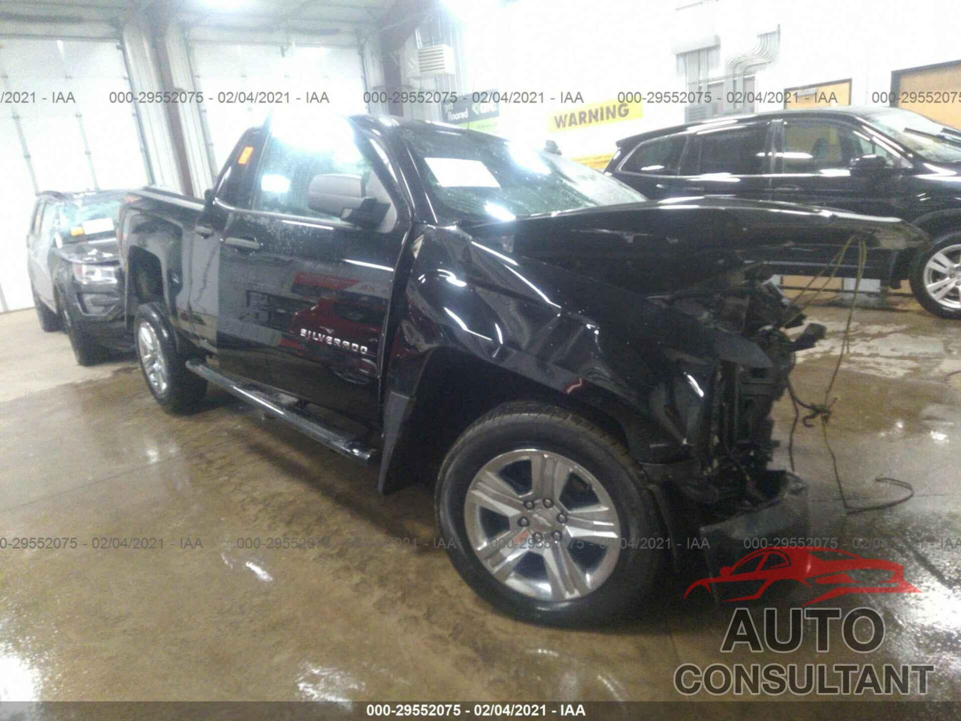 CHEVROLET SILVERADO 1500 2018 - 3GCUKPEC4JG155512