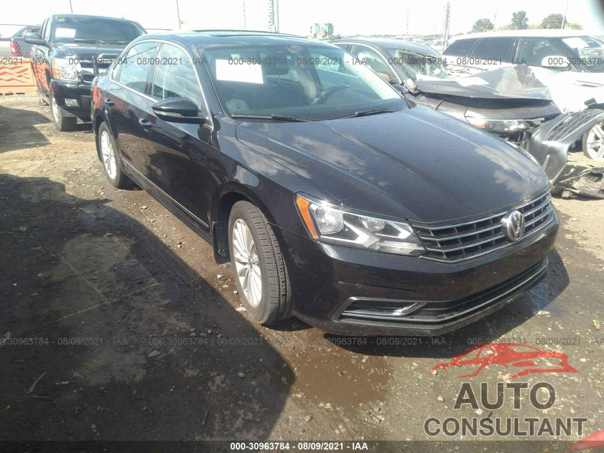 VOLKSWAGEN PASSAT 2017 - 1VWBT7A36HC038440