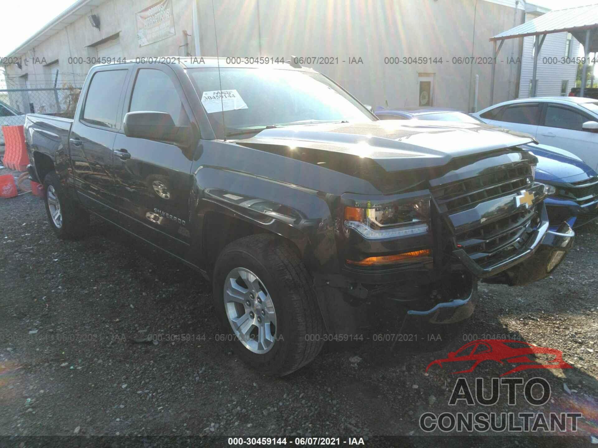 CHEVROLET SILVERADO 1500 2018 - 3GCUKREC3JG557257