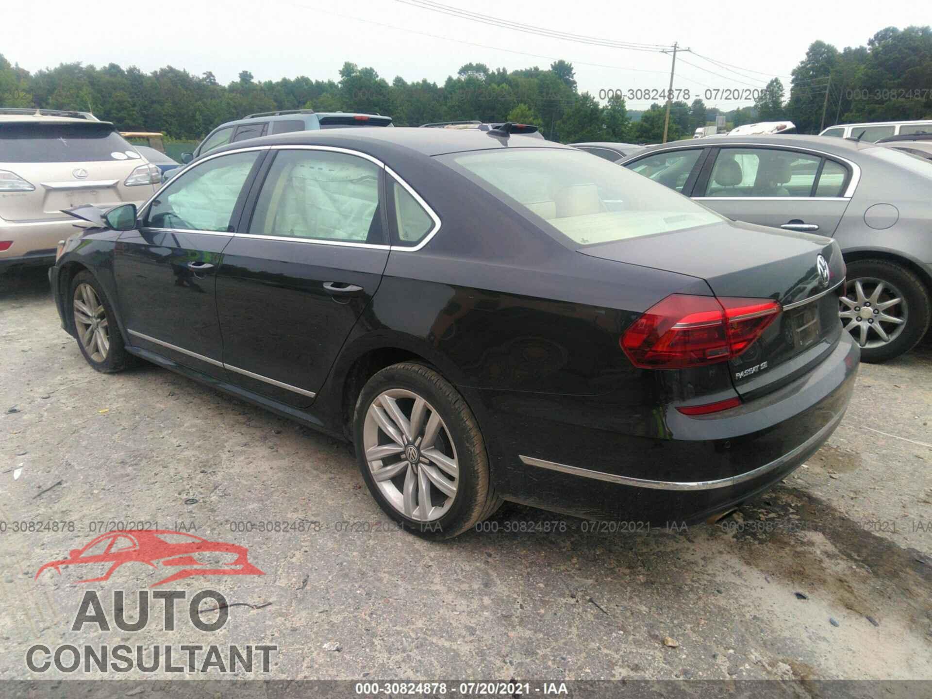 VOLKSWAGEN PASSAT 2017 - 1VWGT7A34HC061575
