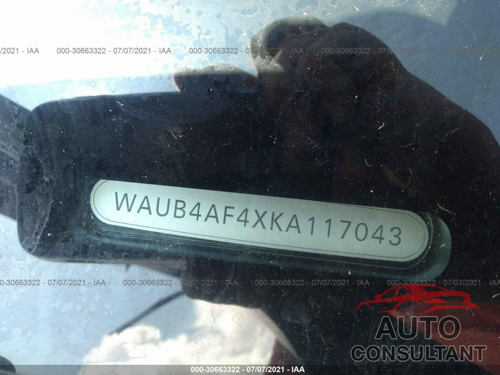 AUDI S4 2019 - WAUB4AF4XKA117043