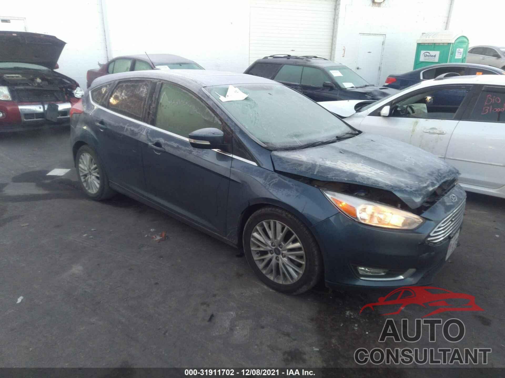 FORD FOCUS 2018 - 1FADP3N21JL295897
