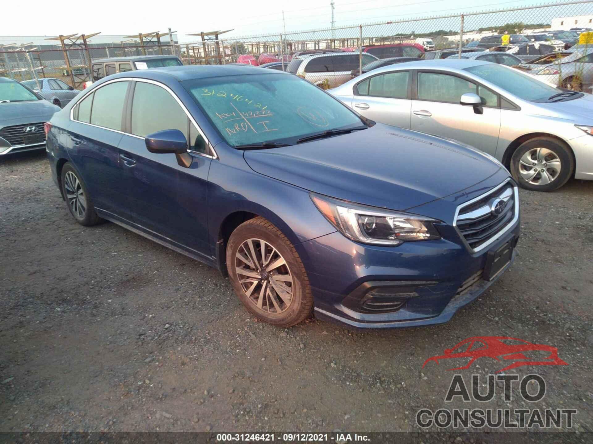 SUBARU LEGACY 2019 - 4S3BNAF60K3022738