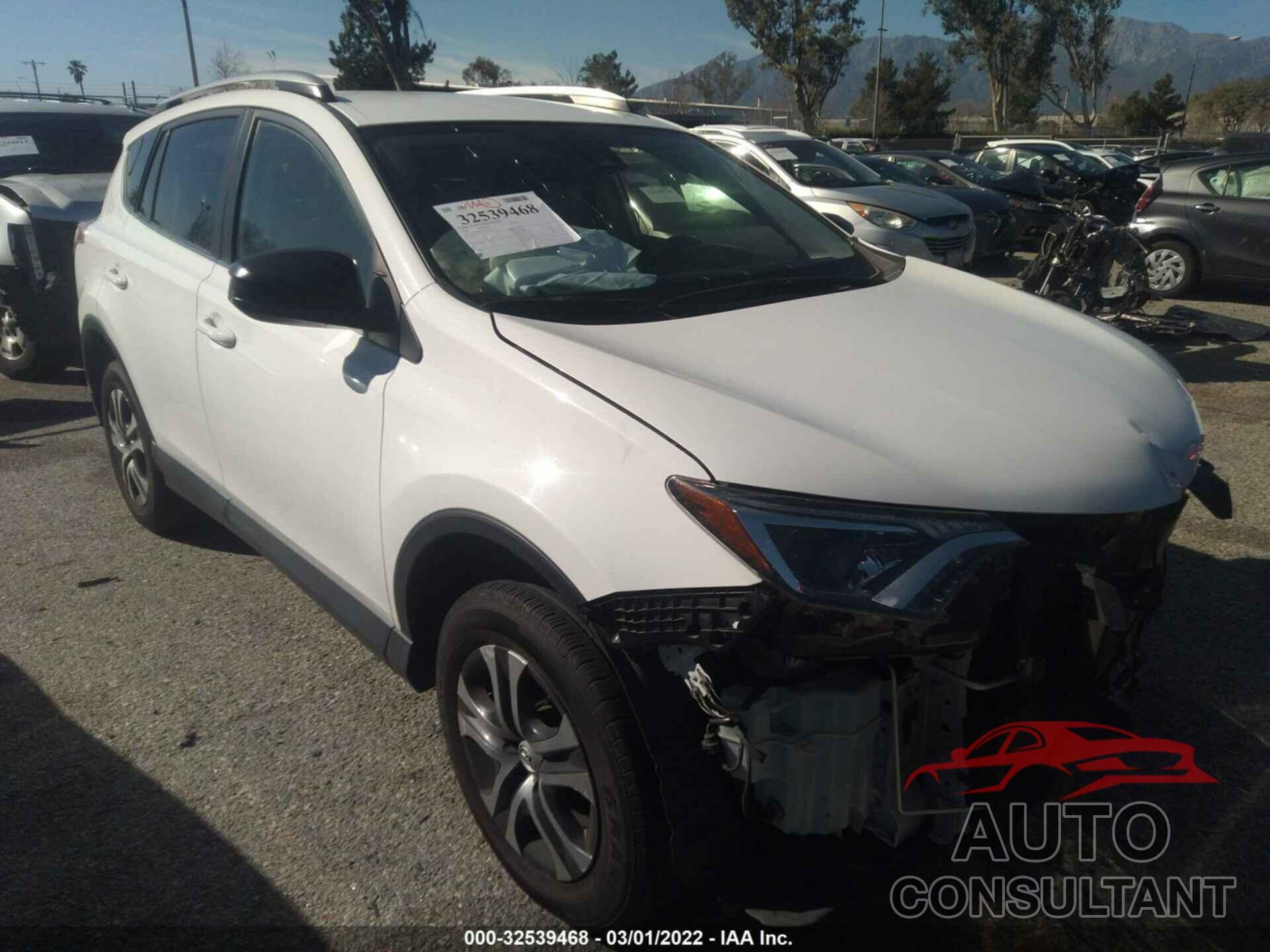 TOYOTA RAV4 2018 - JTMZFREV7JJ172634