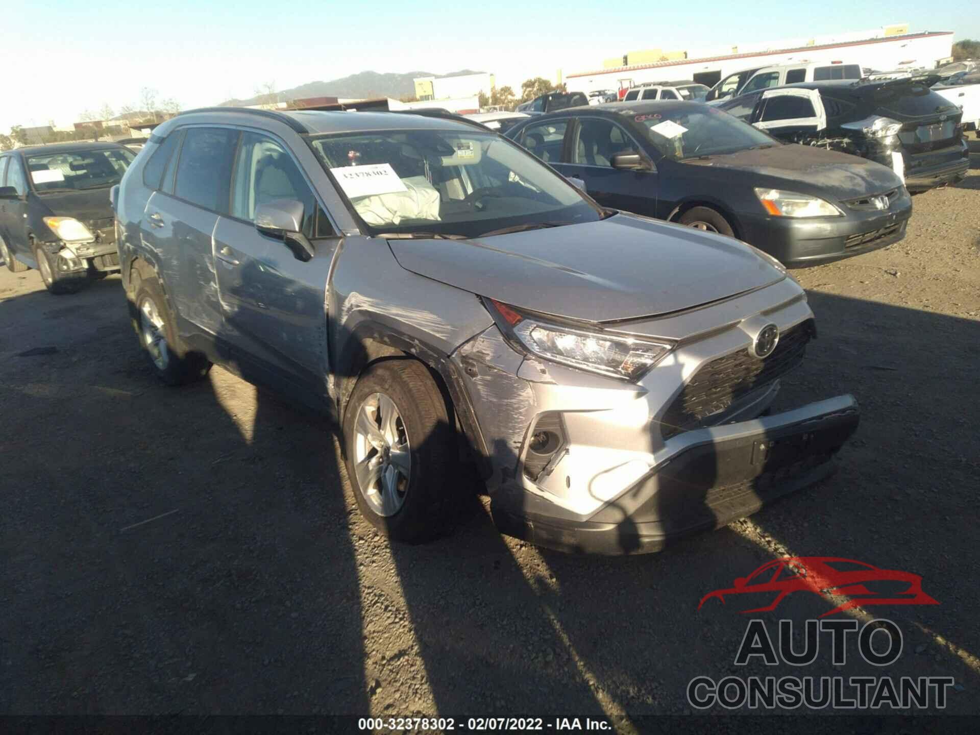 TOYOTA RAV4 2021 - 2T3W1RFV0MC148733