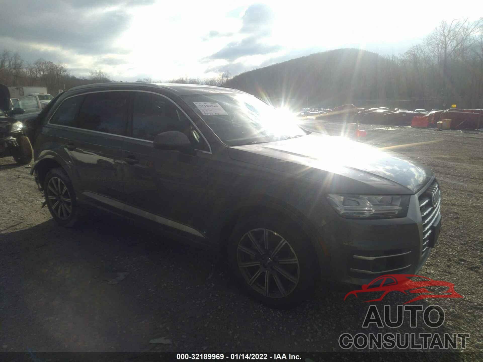 AUDI Q7 2018 - WA1LAAF76JD050863