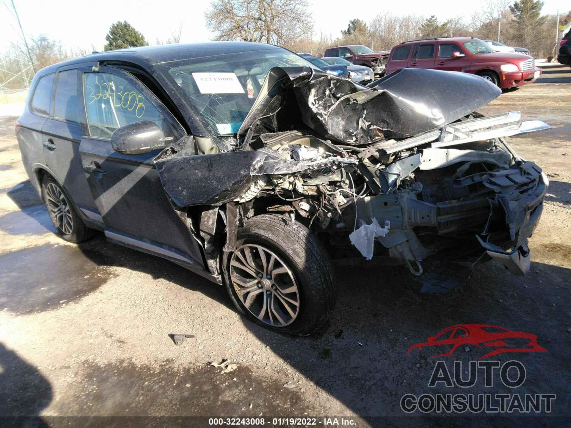 MITSUBISHI OUTLANDER 2018 - JA4AZ3A38JZ061706