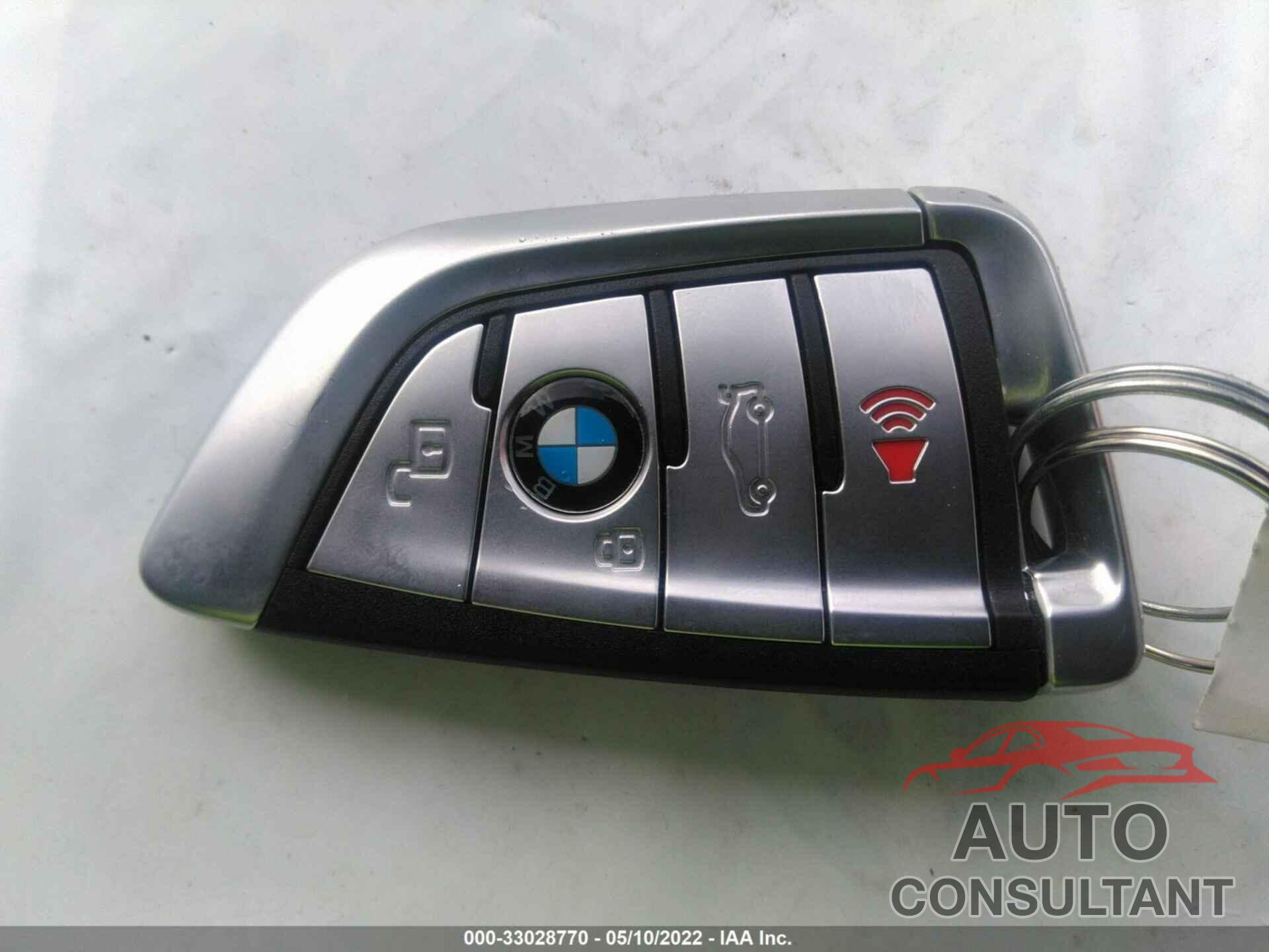 BMW 8 SERIES 2022 - WBAGV8C01NCH58932
