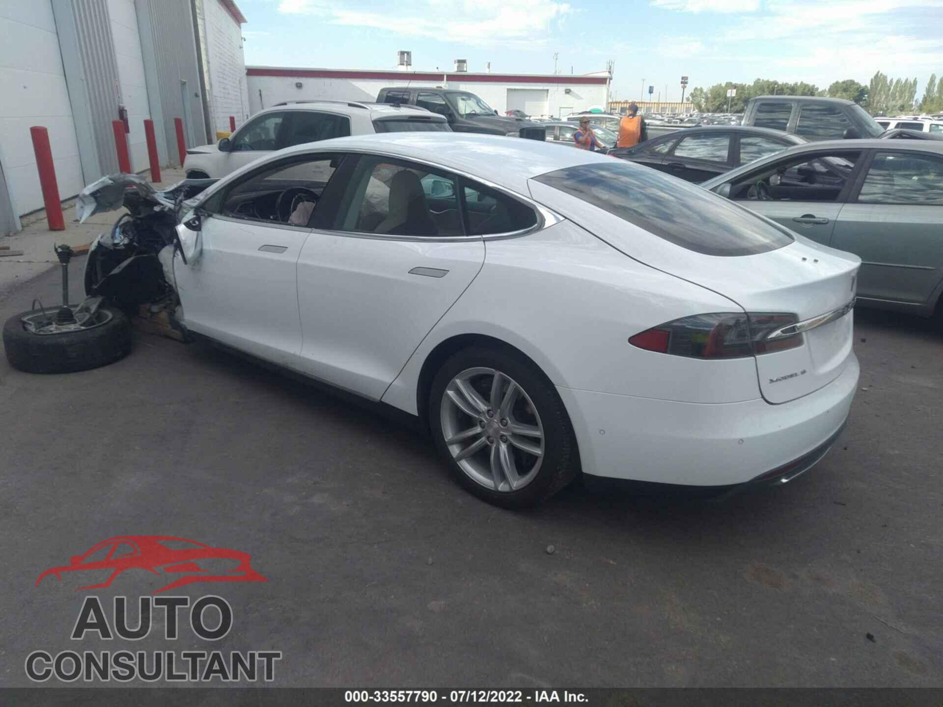 TESLA MODEL S 2016 - 5YJSA1E20GF120611
