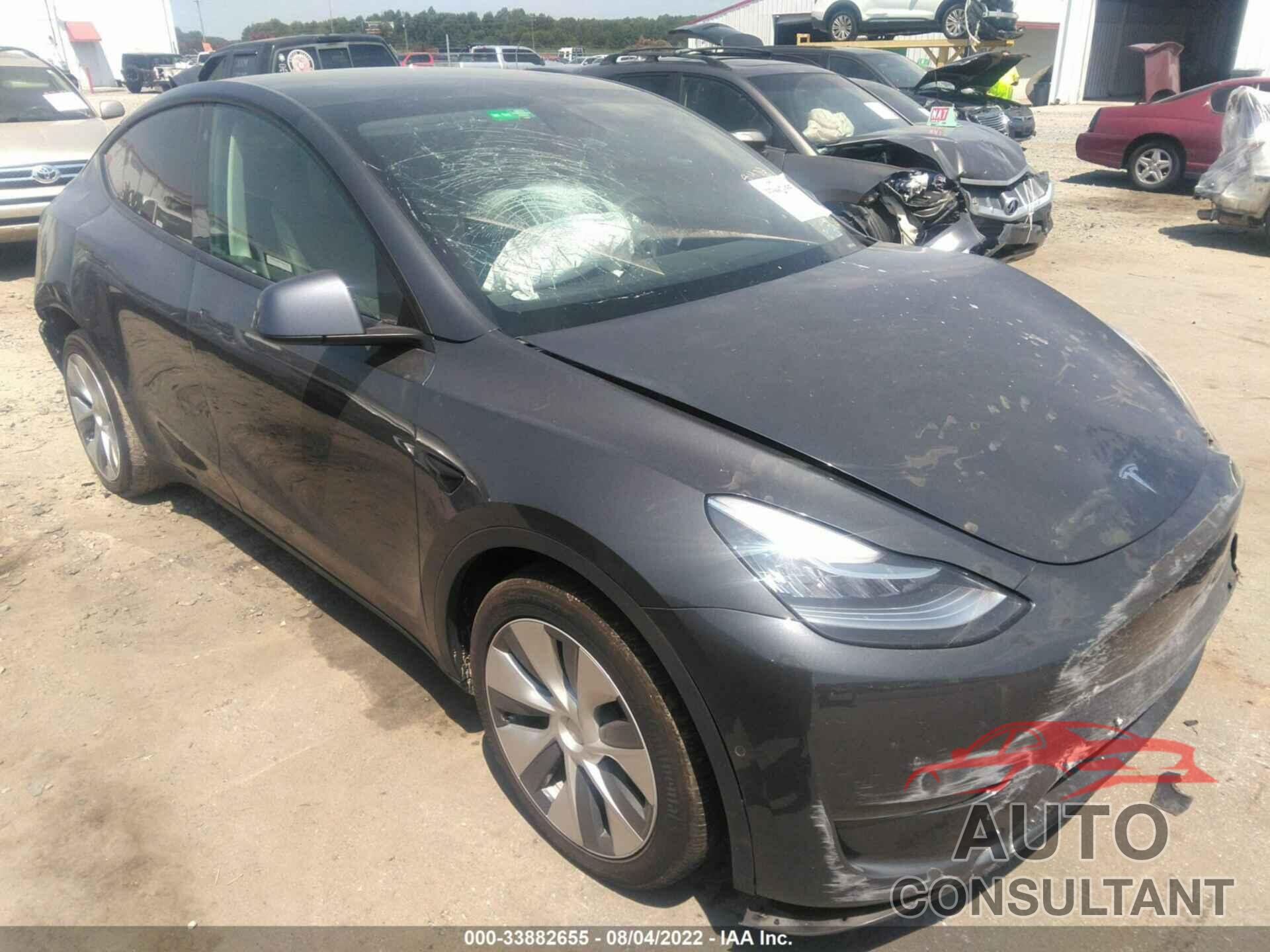 TESLA MODEL Y 2021 - 5YJYGDEE1MF131679