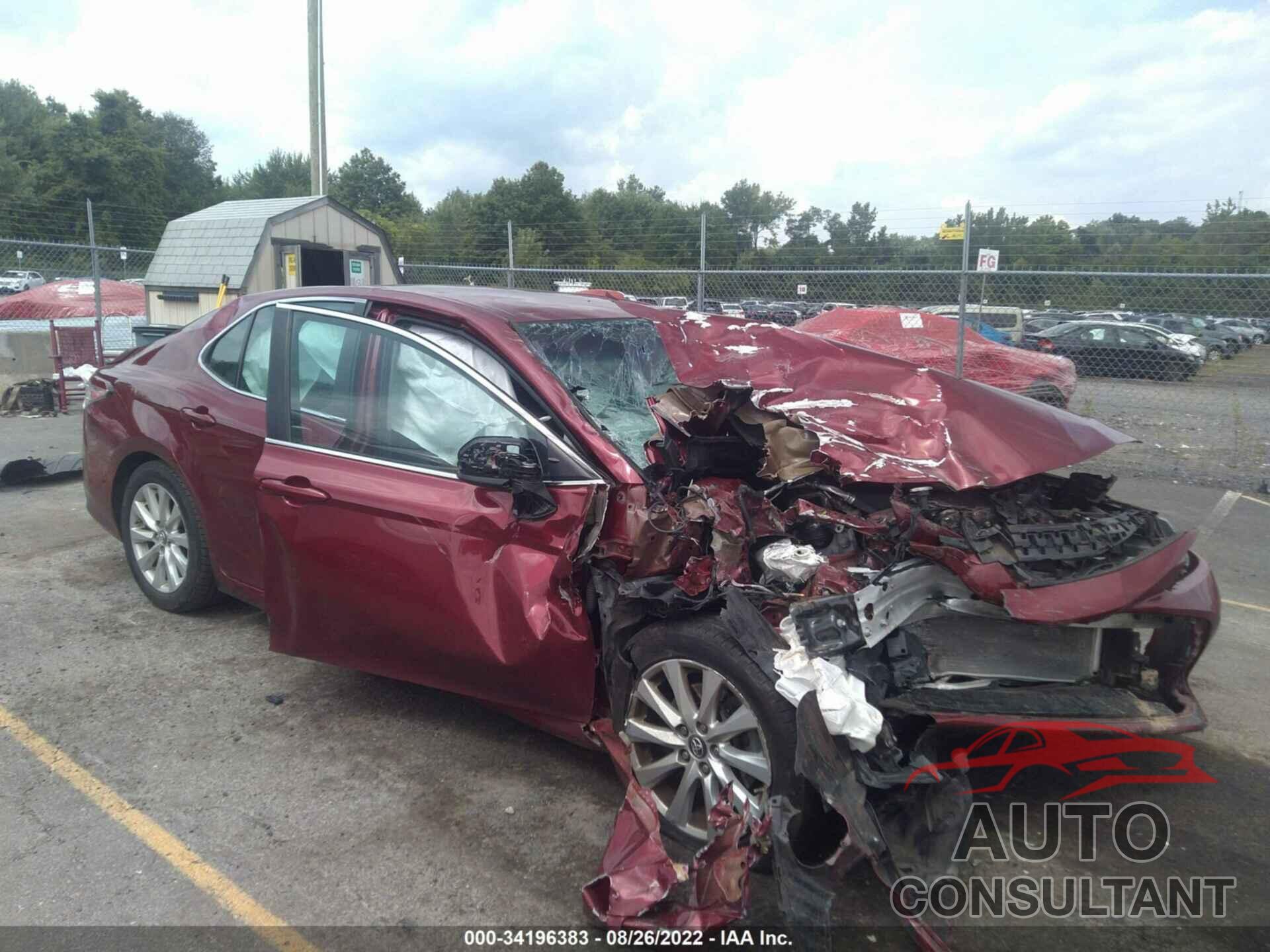 TOYOTA CAMRY 2018 - 4T1B11HKXJU507821