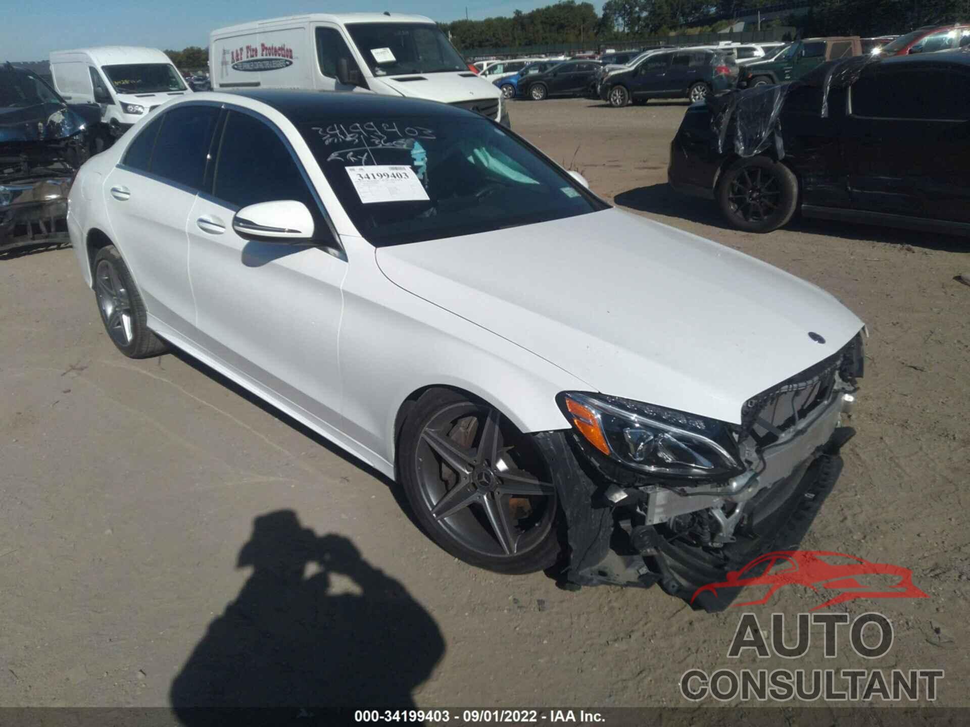 MERCEDES-BENZ C-CLASS 2018 - 55SWF4KB9JU243211