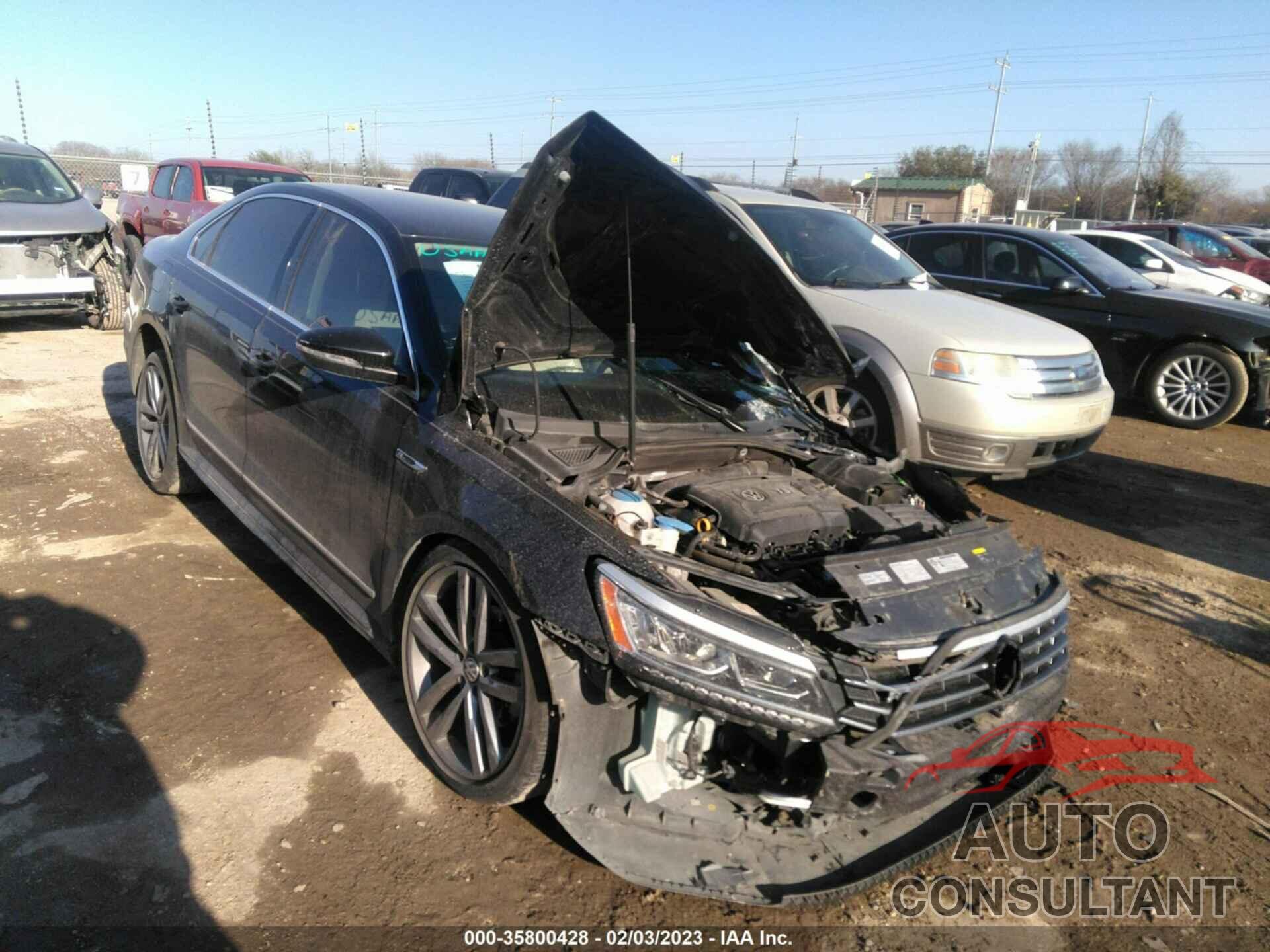 VOLKSWAGEN PASSAT 2017 - 1VWDT7A3XHC072485