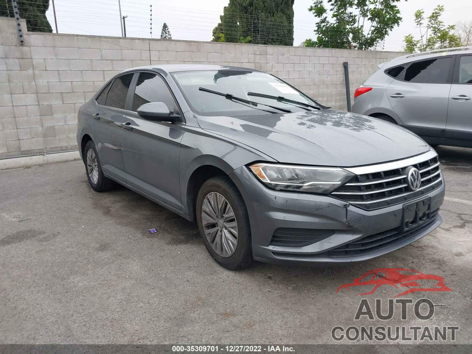 VOLKSWAGEN JETTA 2019 - 3VWC57BU0KM197000