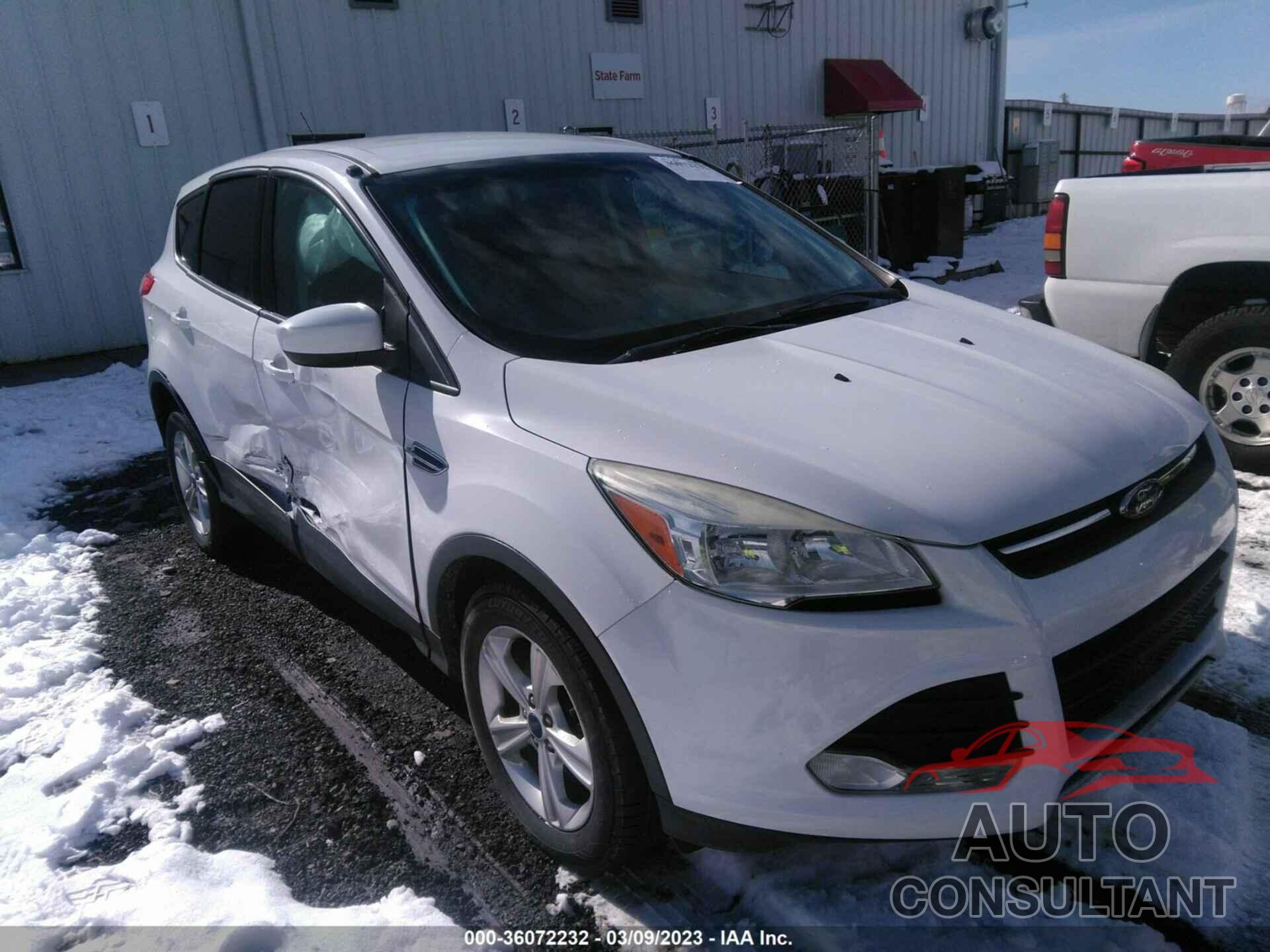 FORD ESCAPE 2015 - 1FMCU9G93FUA19357