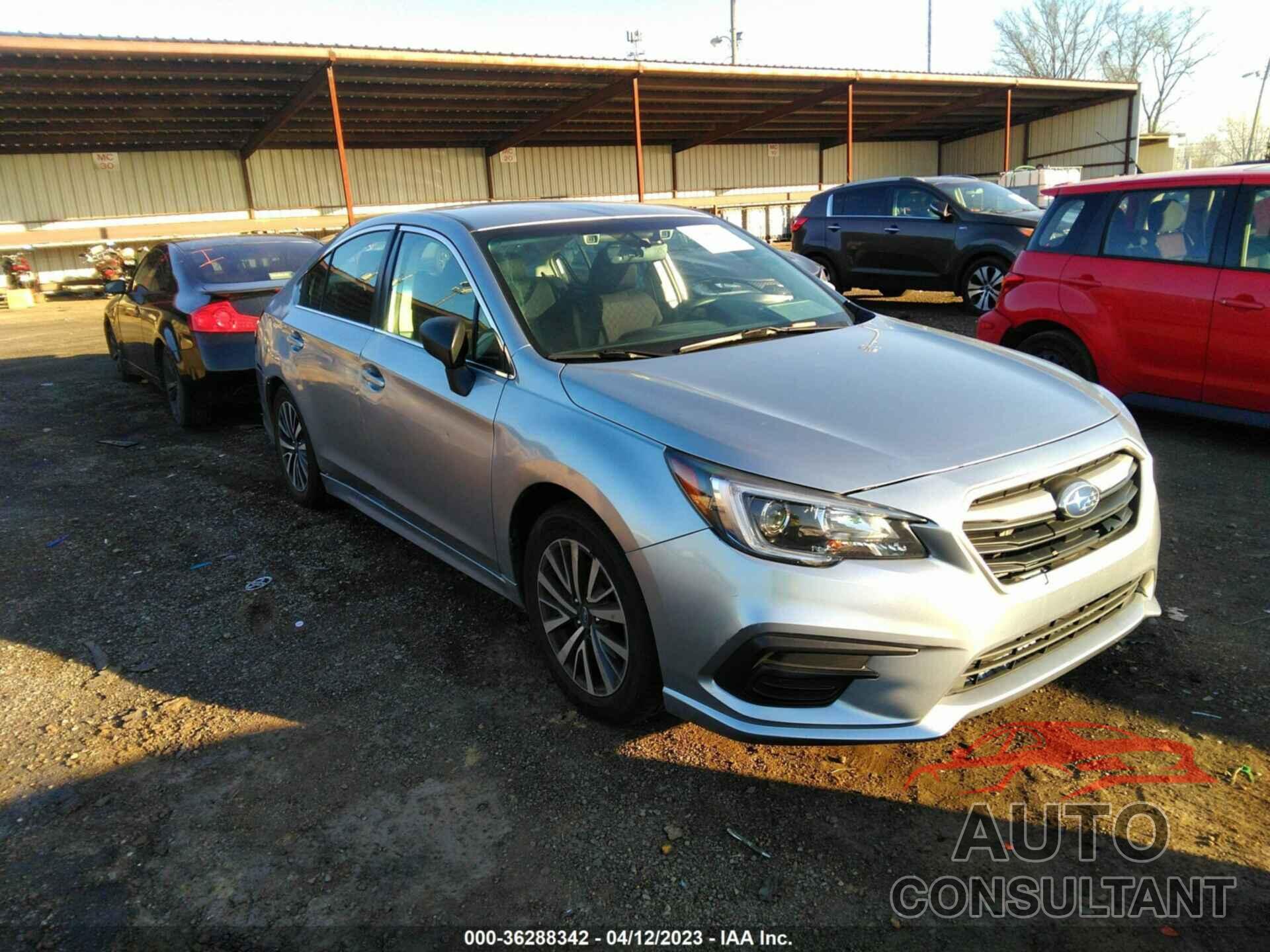 SUBARU LEGACY 2019 - 4S3BNAB64K3028290