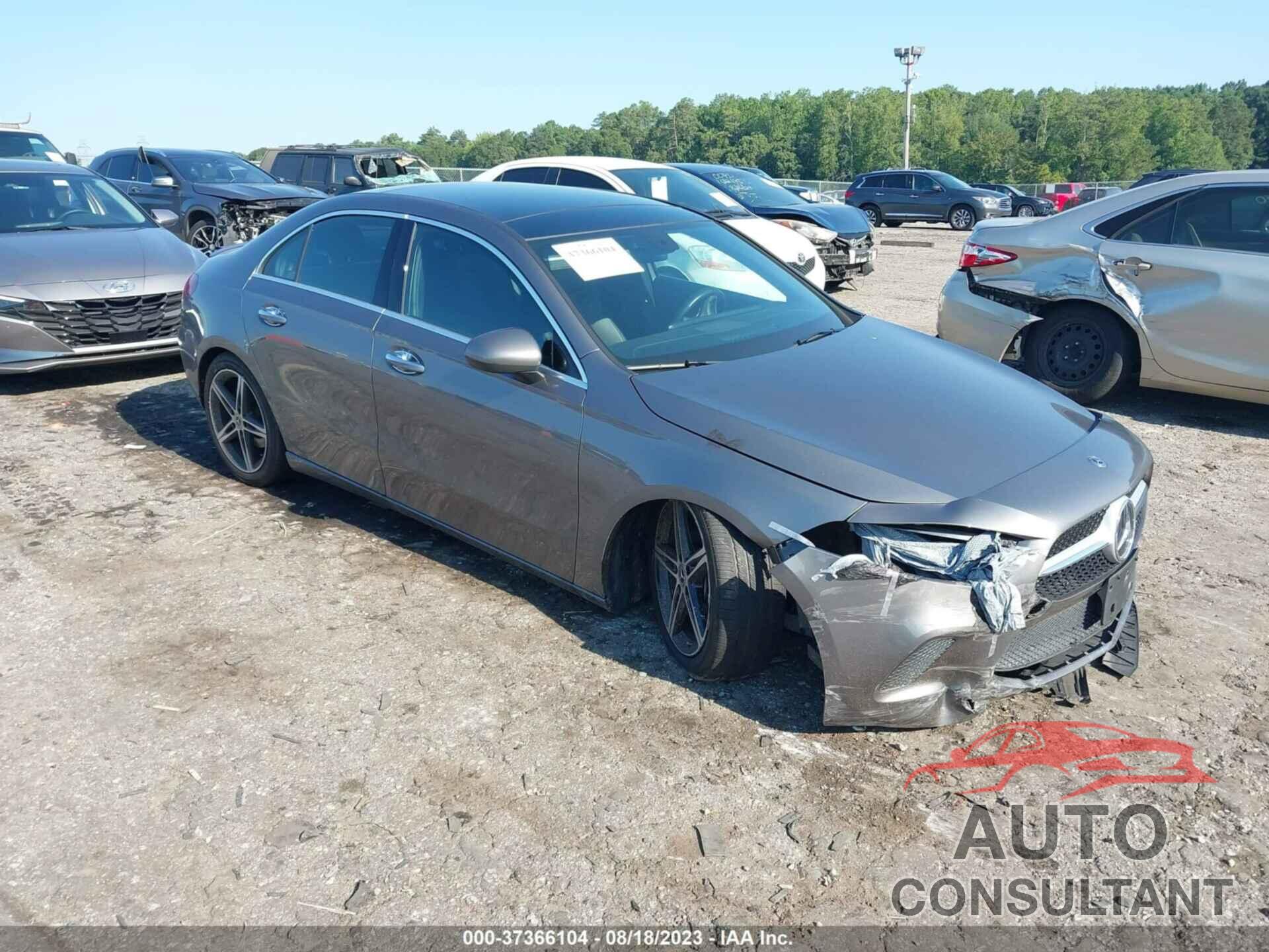 MERCEDES-BENZ A 220 2019 - WDD3G4FB9KW022769