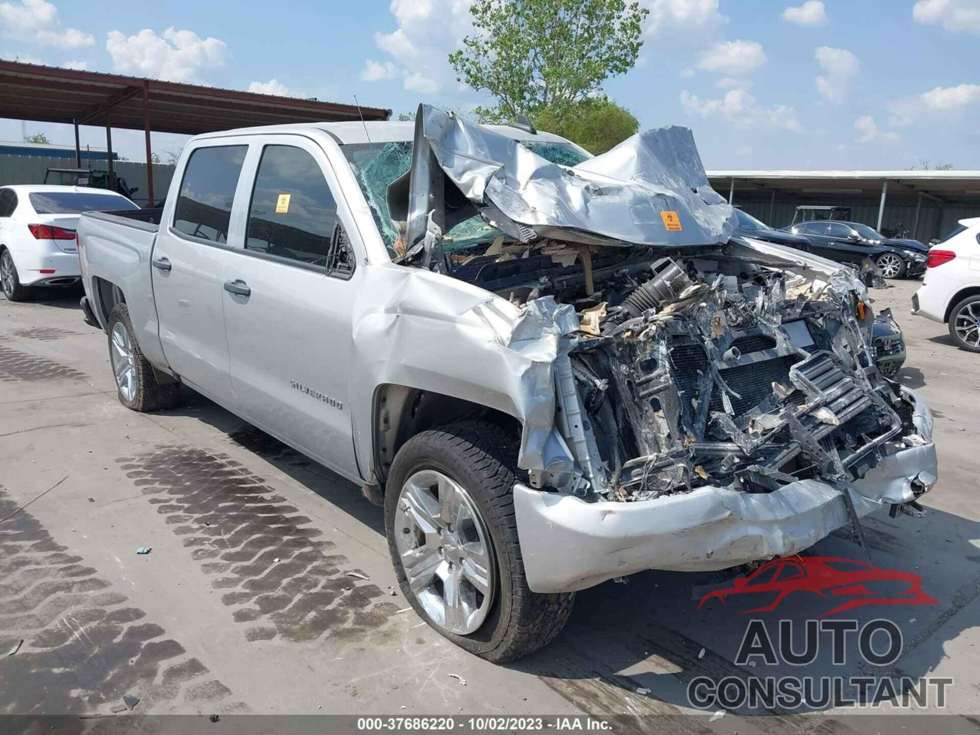 CHEVROLET SILVERADO 1500 2018 - 3GCPCPEC2JG207214