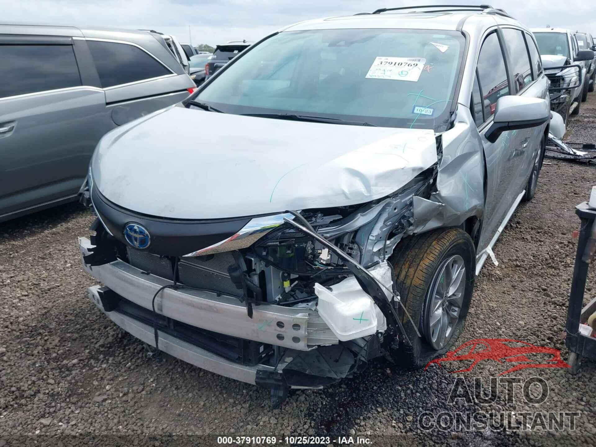 TOYOTA SIENNA 2022 - 5TDYRKECXNS078040