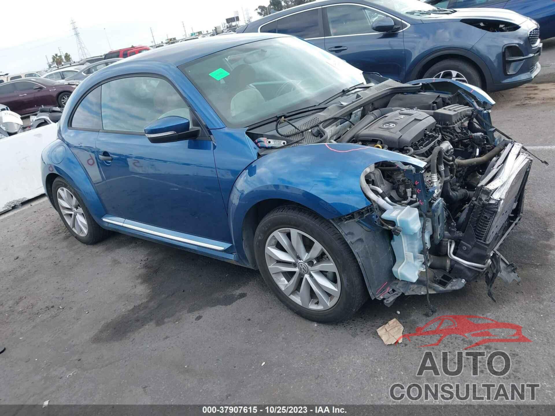 VOLKSWAGEN BEETLE 2017 - 3VWF17AT3HM628049