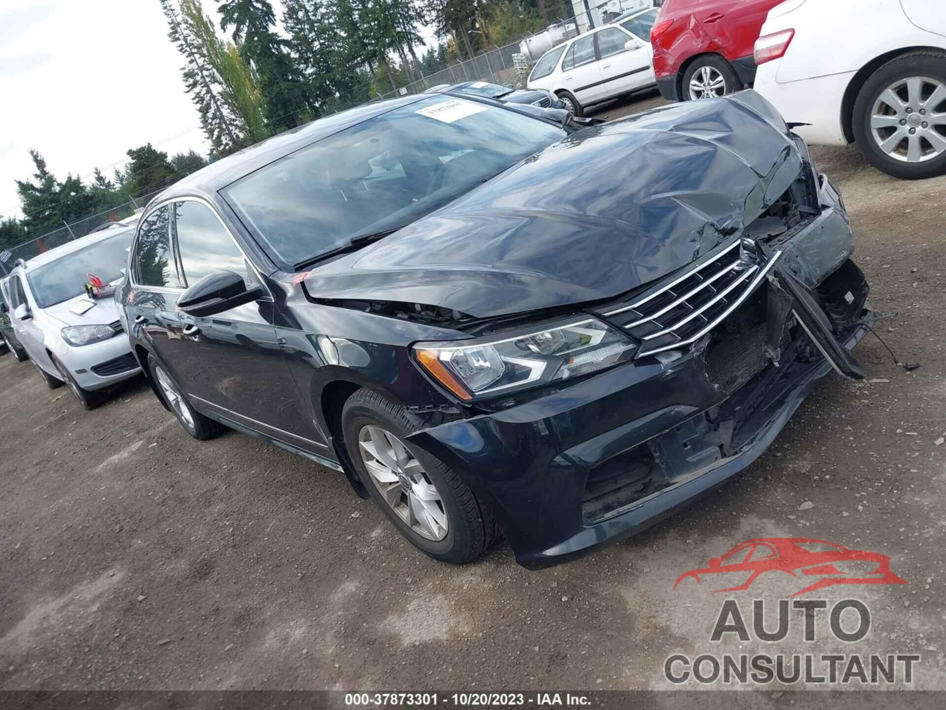 VOLKSWAGEN PASSAT 2017 - 1VWAT7A30HC019202