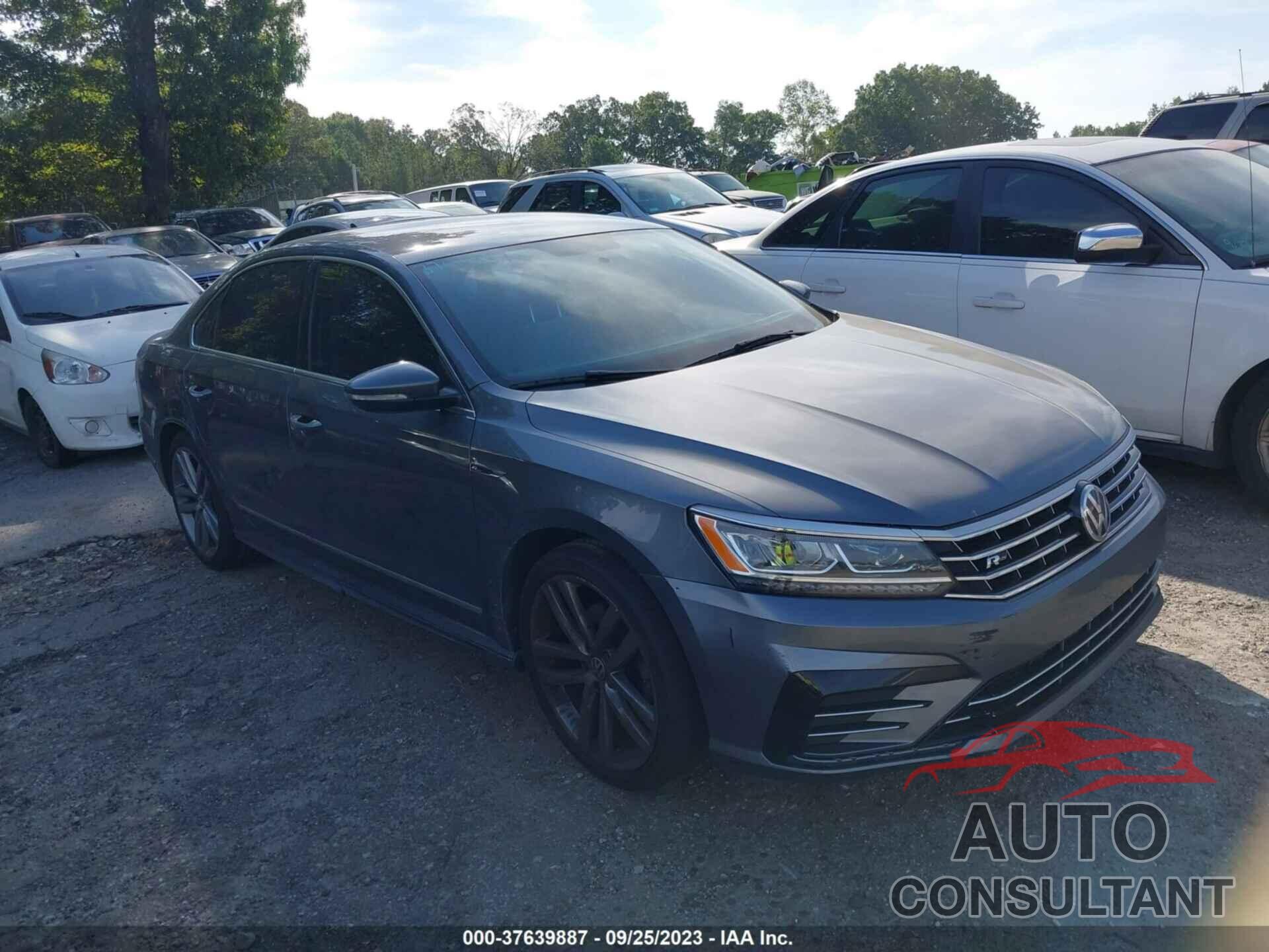 VOLKSWAGEN PASSAT 2017 - 1VWDT7A39HC076110