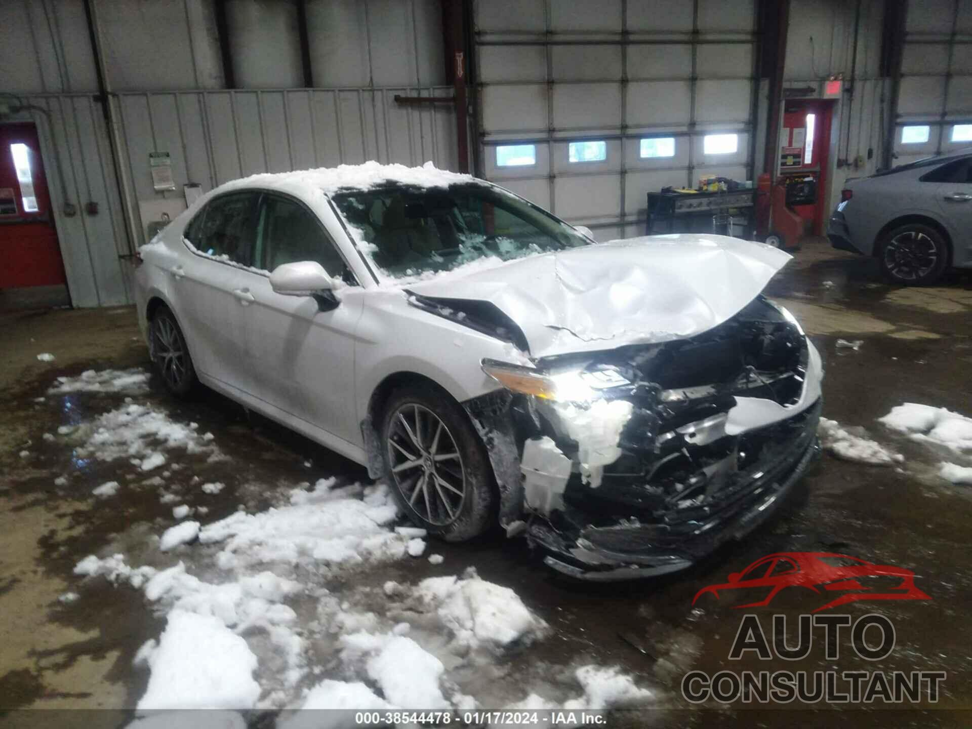 TOYOTA CAMRY 2023 - 4T1F11AK4PU827088