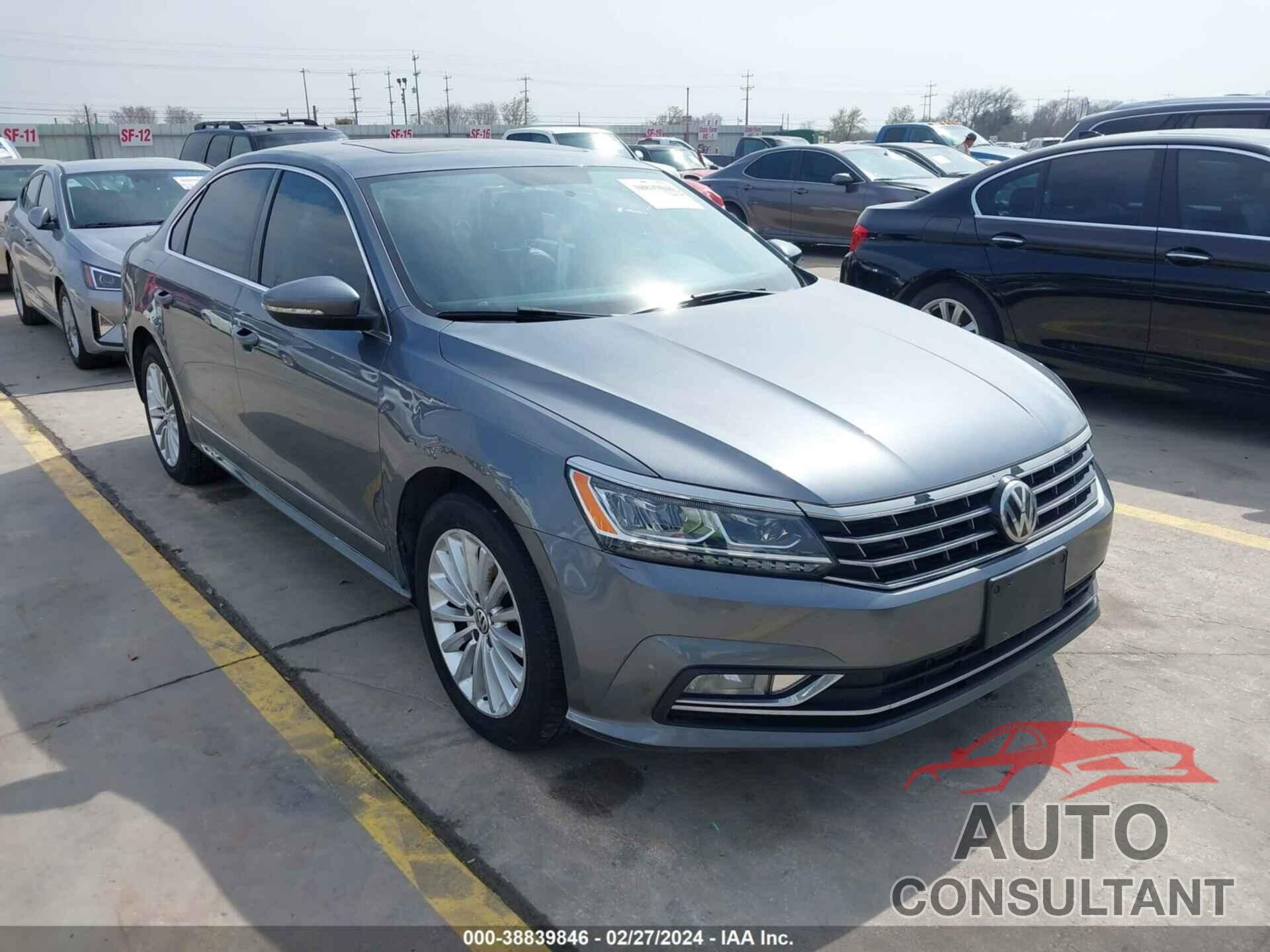 VOLKSWAGEN PASSAT 2017 - 1VWBT7A3XHC008888