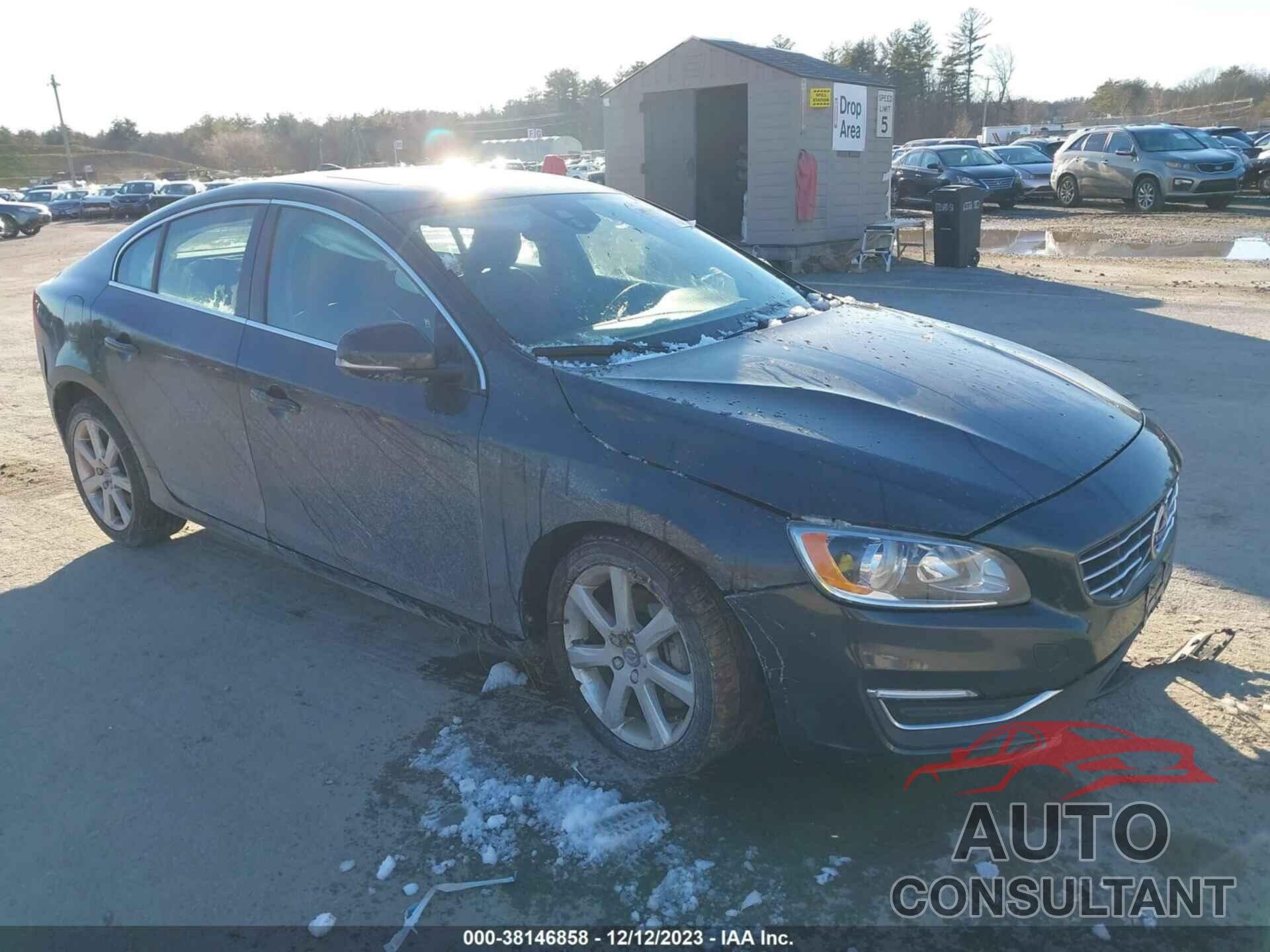 VOLVO S60 2016 - YV1612TKXG2402651