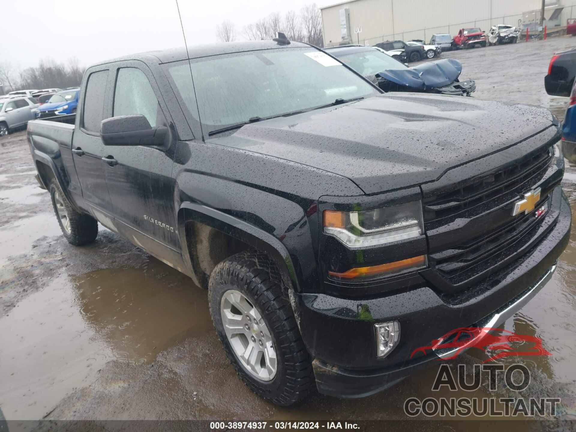 CHEVROLET SILVERADO 1500 2018 - 1GCVKREC0JZ128176