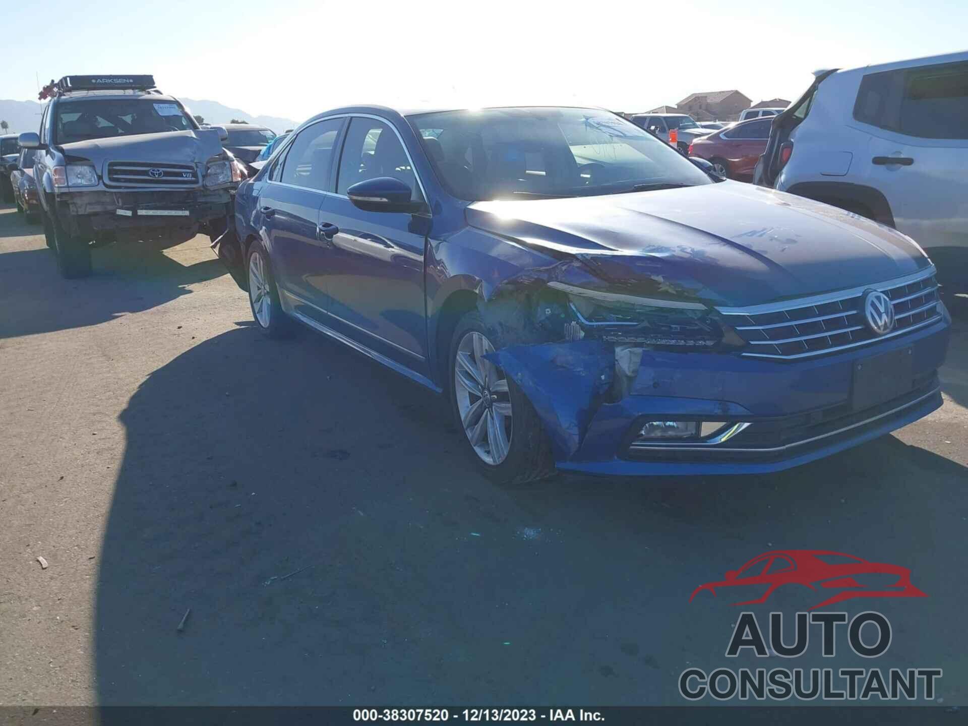 VOLKSWAGEN PASSAT 2017 - 1VWGT7A33HC079999