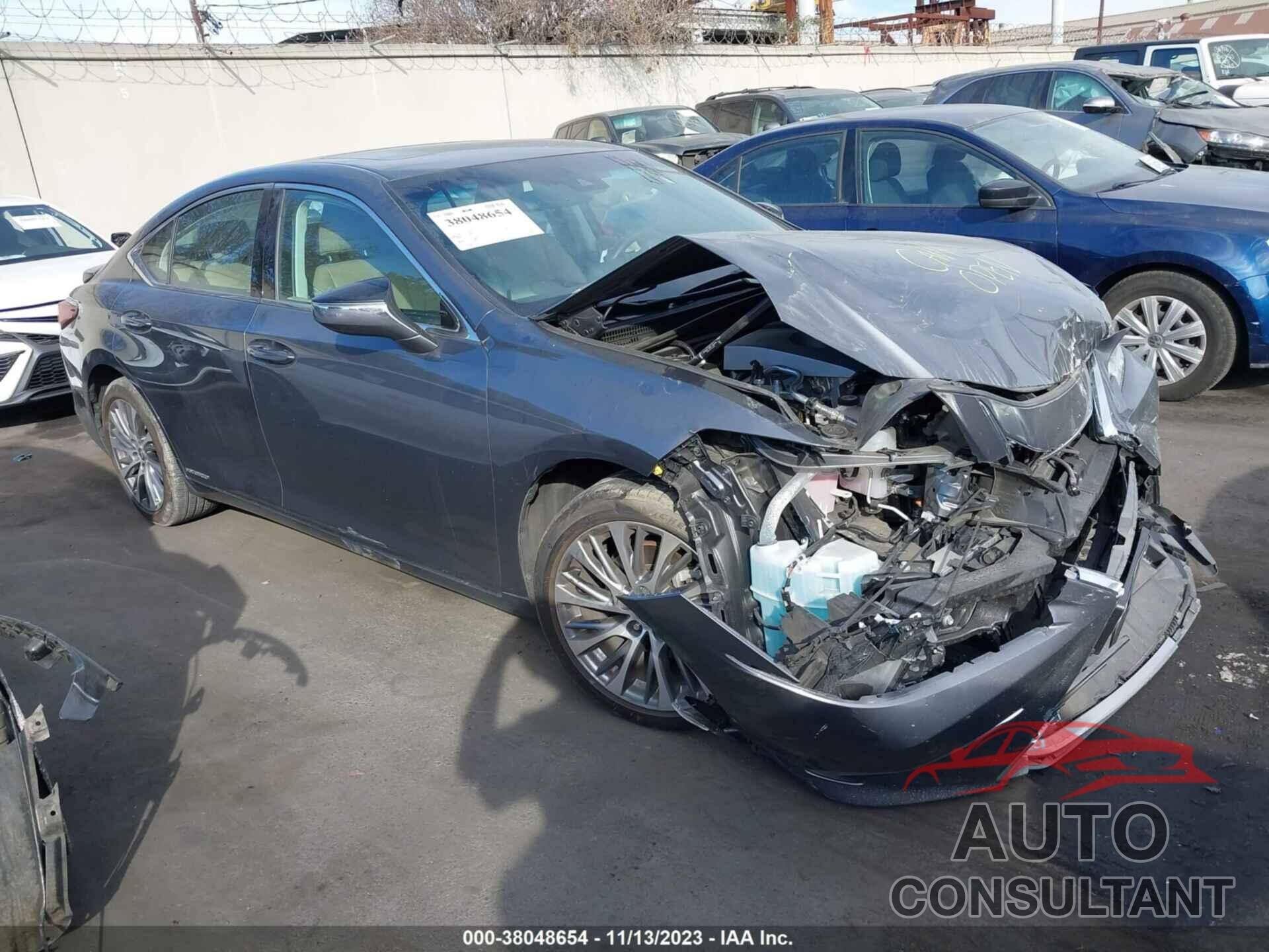 LEXUS ES 300H 2020 - 58AD21B13LU006299