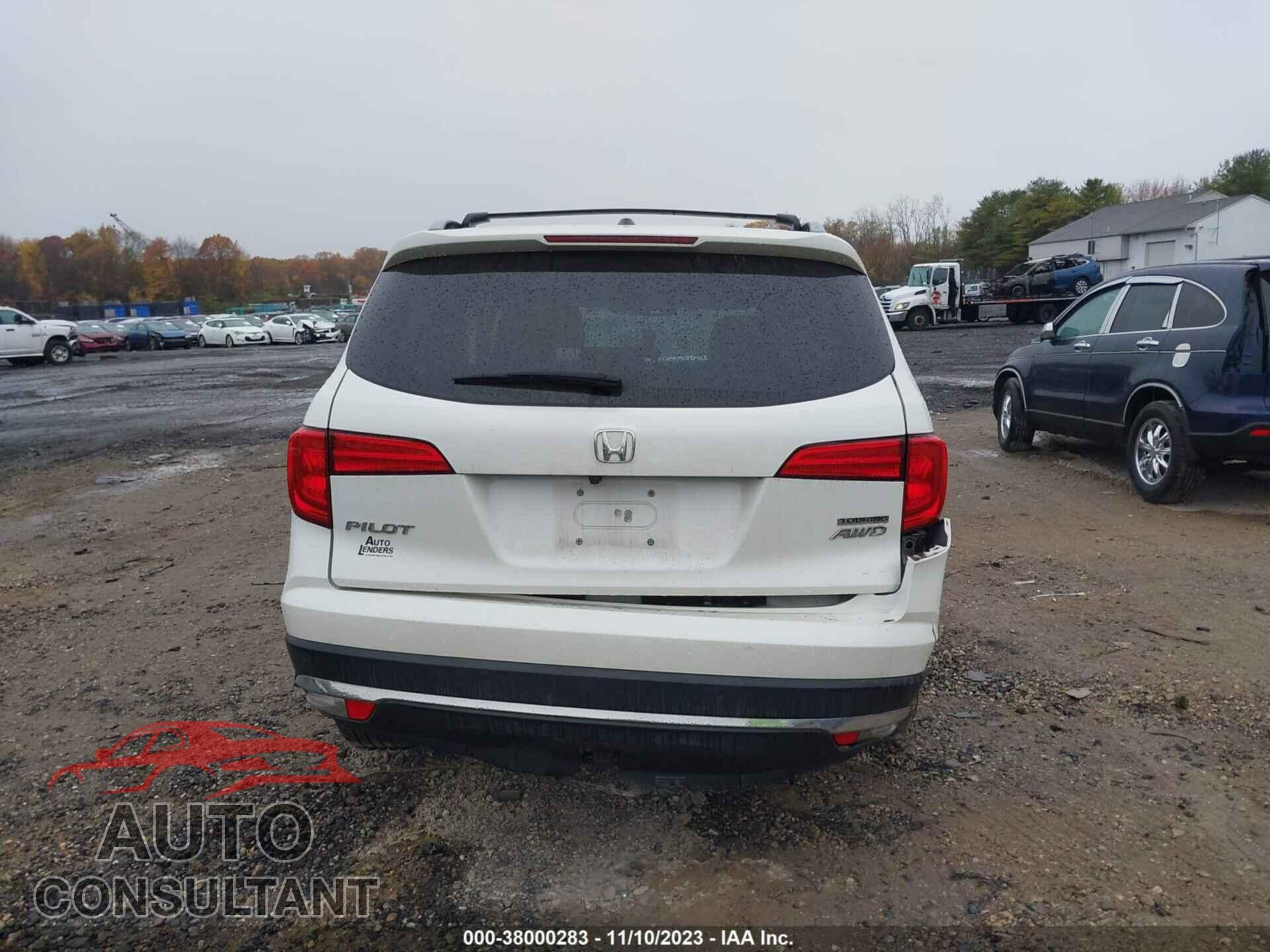 HONDA PILOT 2017 - 5FNYF6H96HB014568