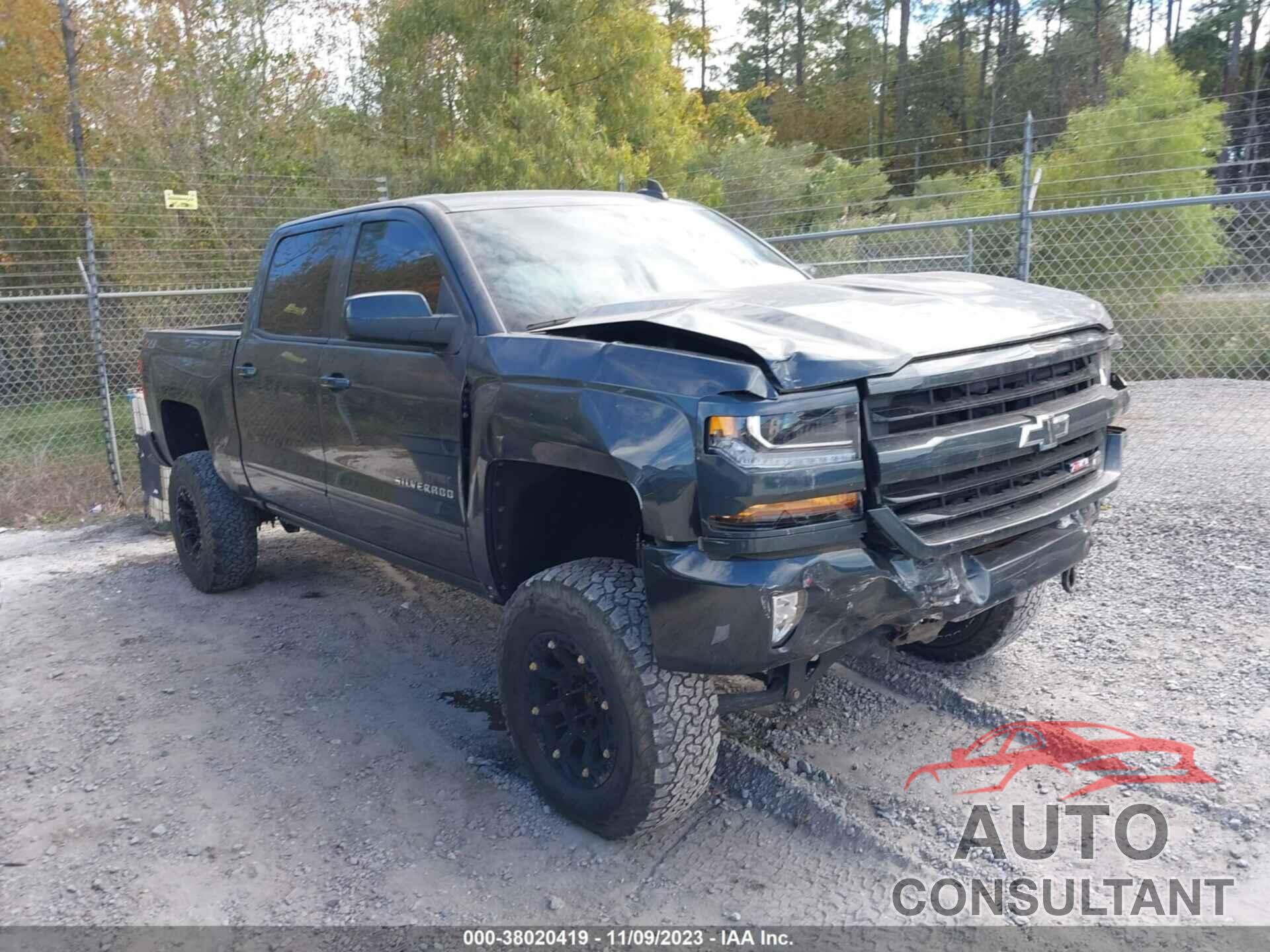 CHEVROLET SILVERADO 1500 2018 - 3GCUKREC9JG330235