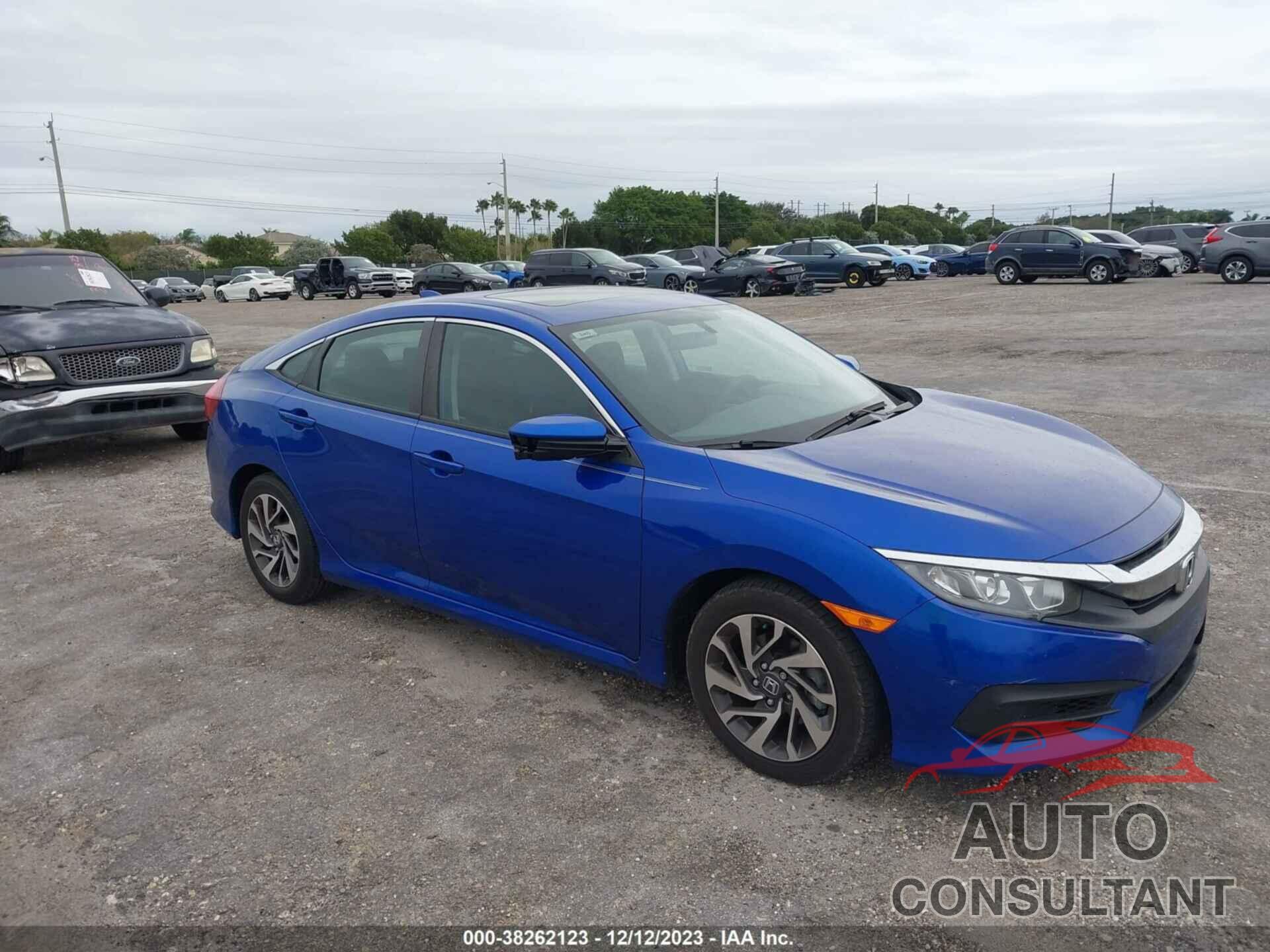 HONDA CIVIC 2018 - 19XFC2F73JE014792