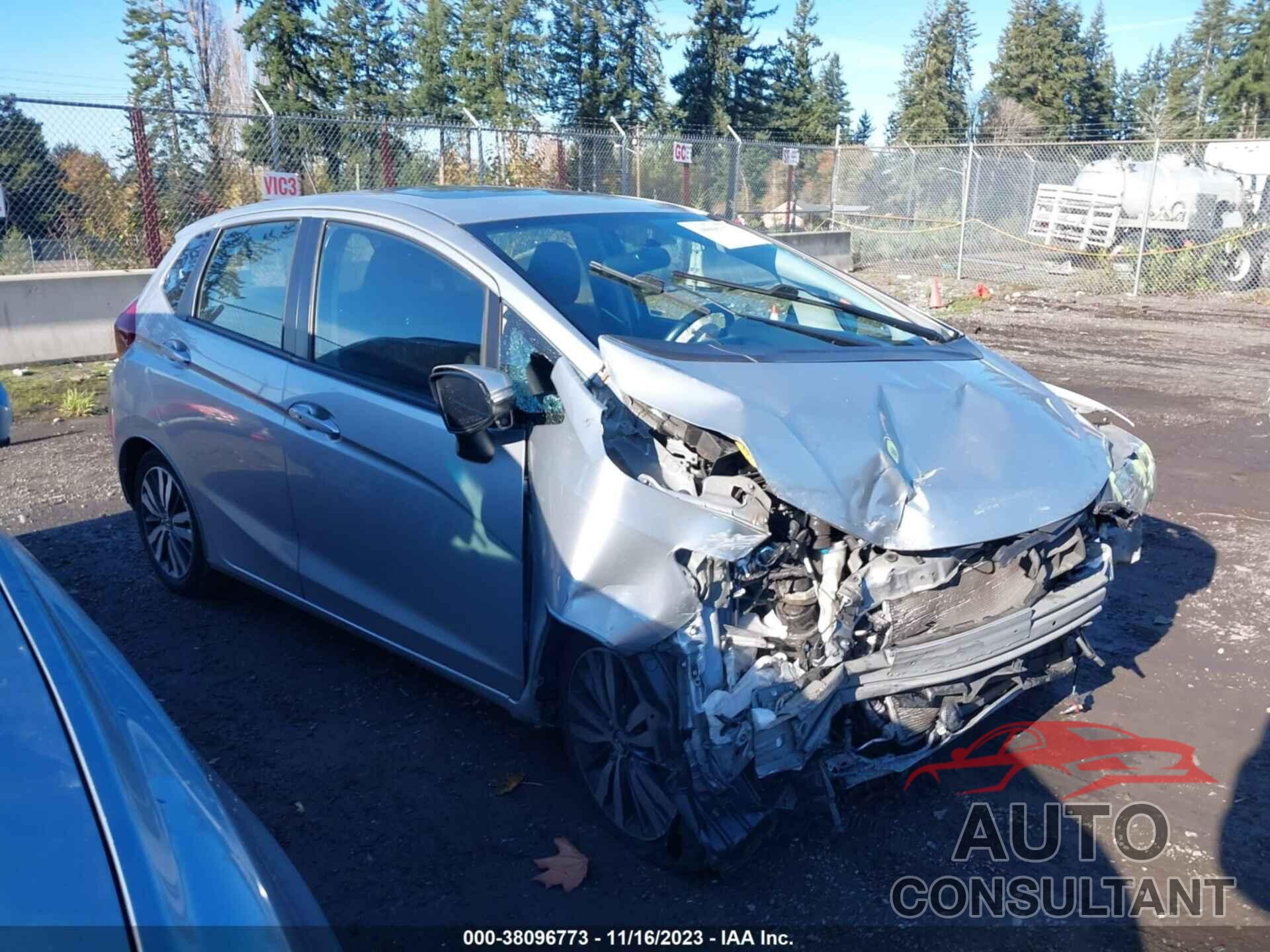 HONDA FIT 2016 - JHMGK5H76GX001676