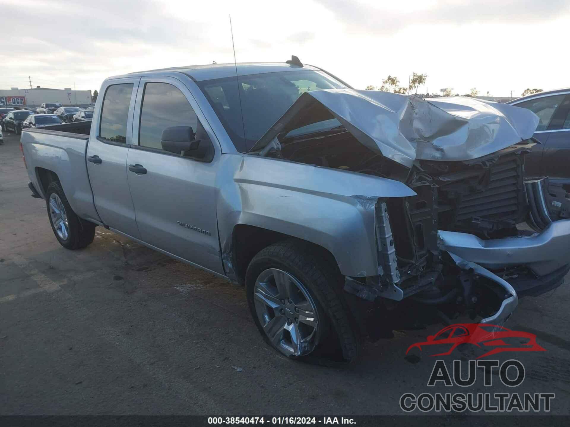 CHEVROLET SILVERADO 1500 2018 - 1GCRCPEC7JZ294715