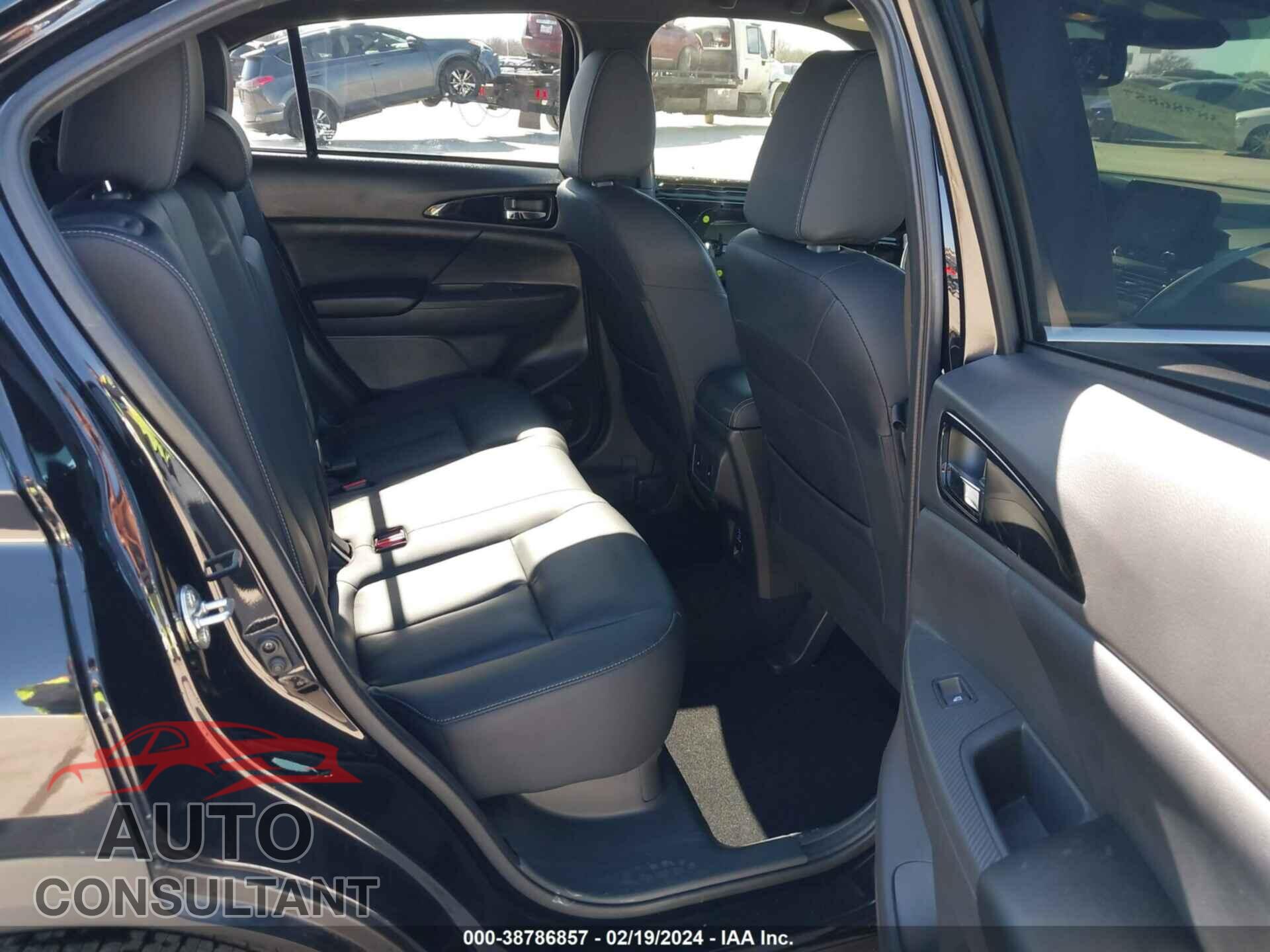 MITSUBISHI ECLIPSE CROSS 2023 - JA4ATWAA7PZ051937