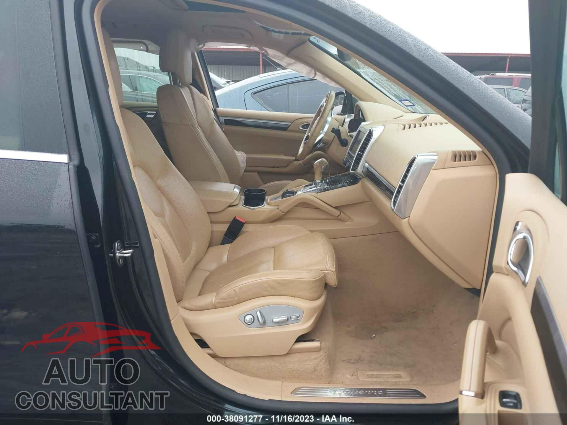 PORSCHE CAYENNE 2016 - WP1AA2A26GLA11198