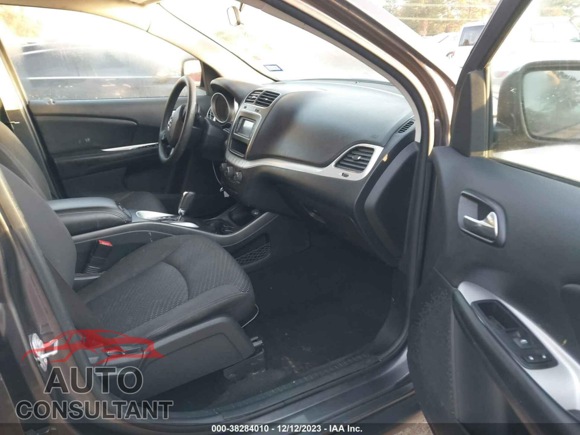 DODGE JOURNEY 2017 - 3C4PDCBB9HT648101