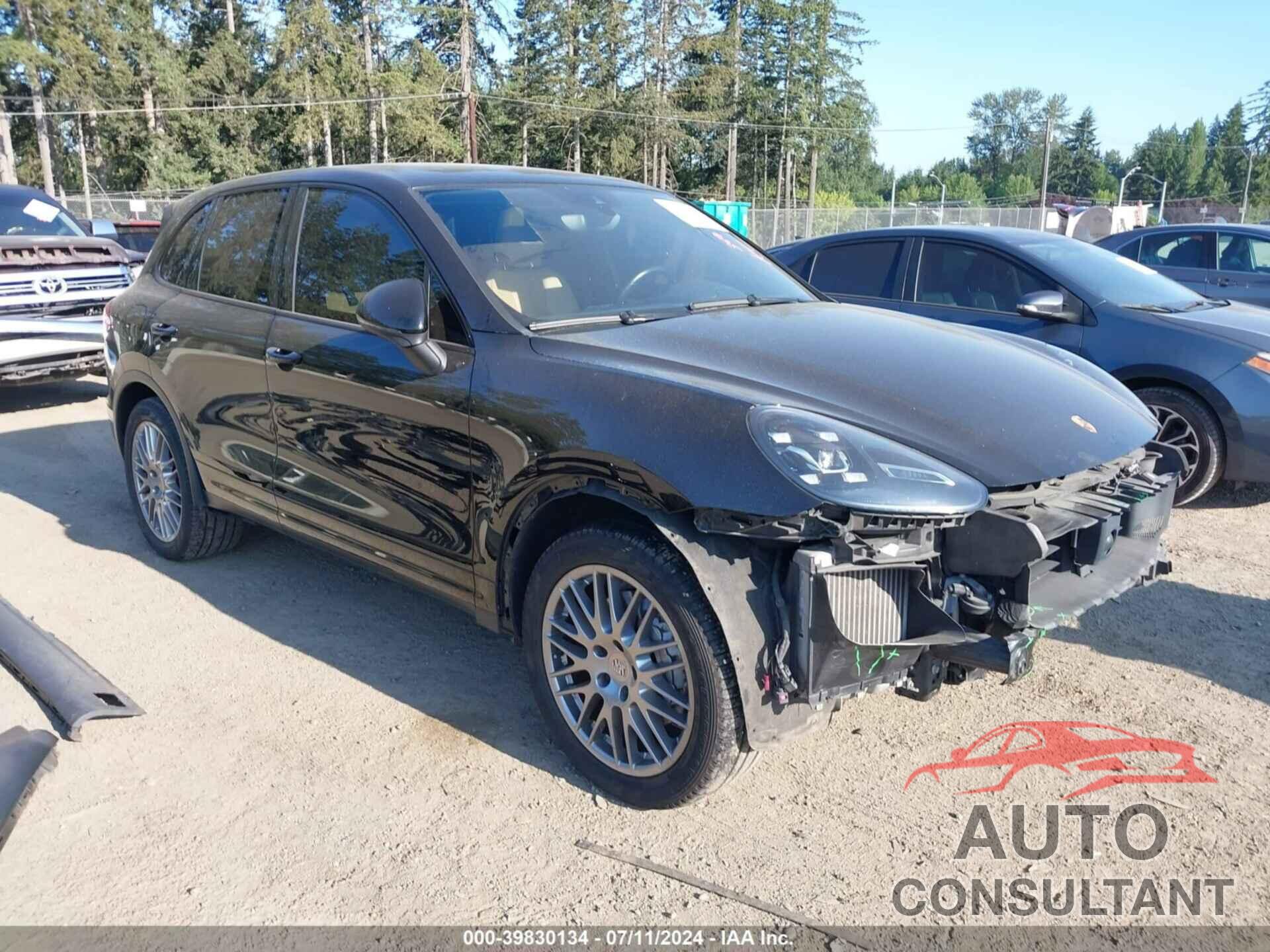 PORSCHE CAYENNE 2017 - WP1AB2A27HLA50560