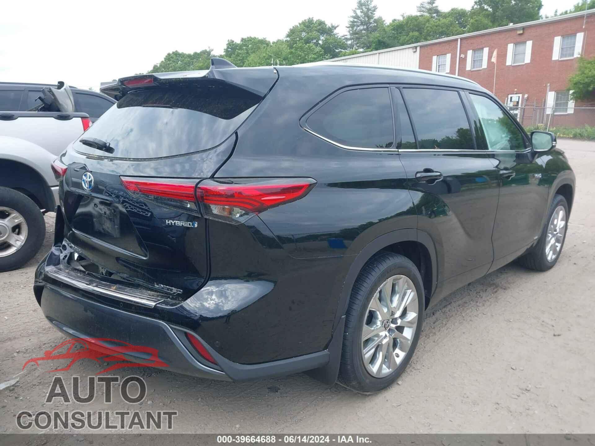 TOYOTA HIGHLANDER 2021 - 5TDDBRCH2MS530040