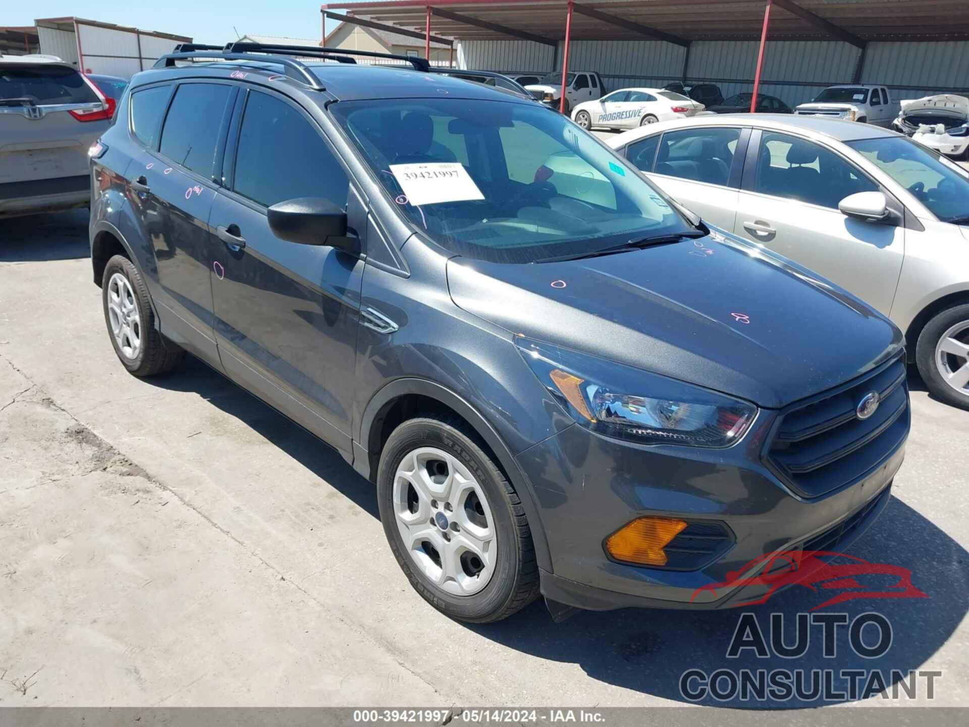 FORD ESCAPE 2018 - 1FMCU0F72JUC26987